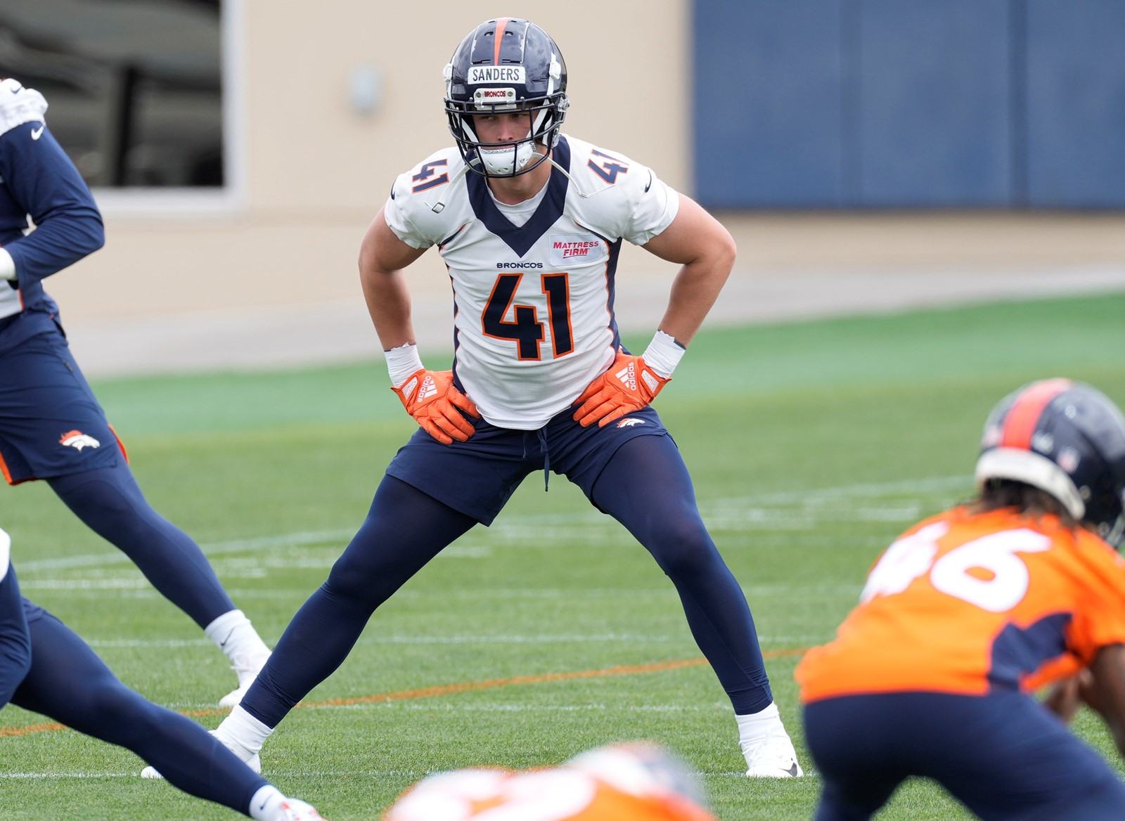 TDP-L-SPFBNBRONCOS-0611-01_1063657512.jpg