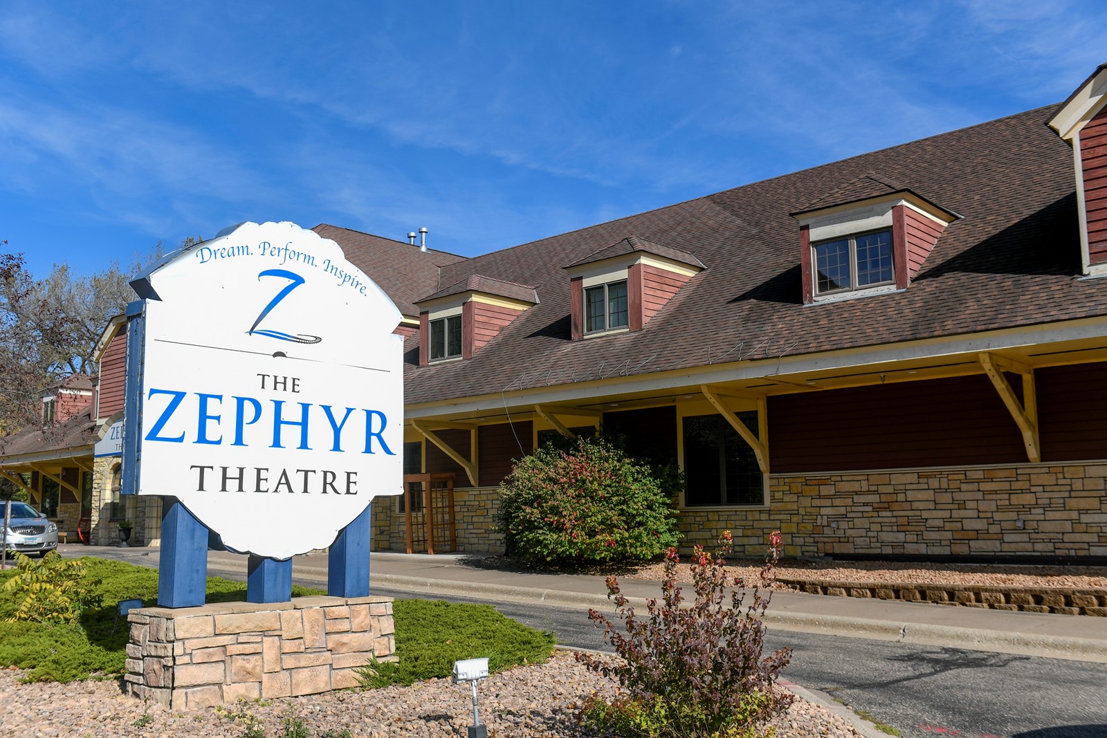 STP-L-ZEPHYR-0413_1107089152.jpg