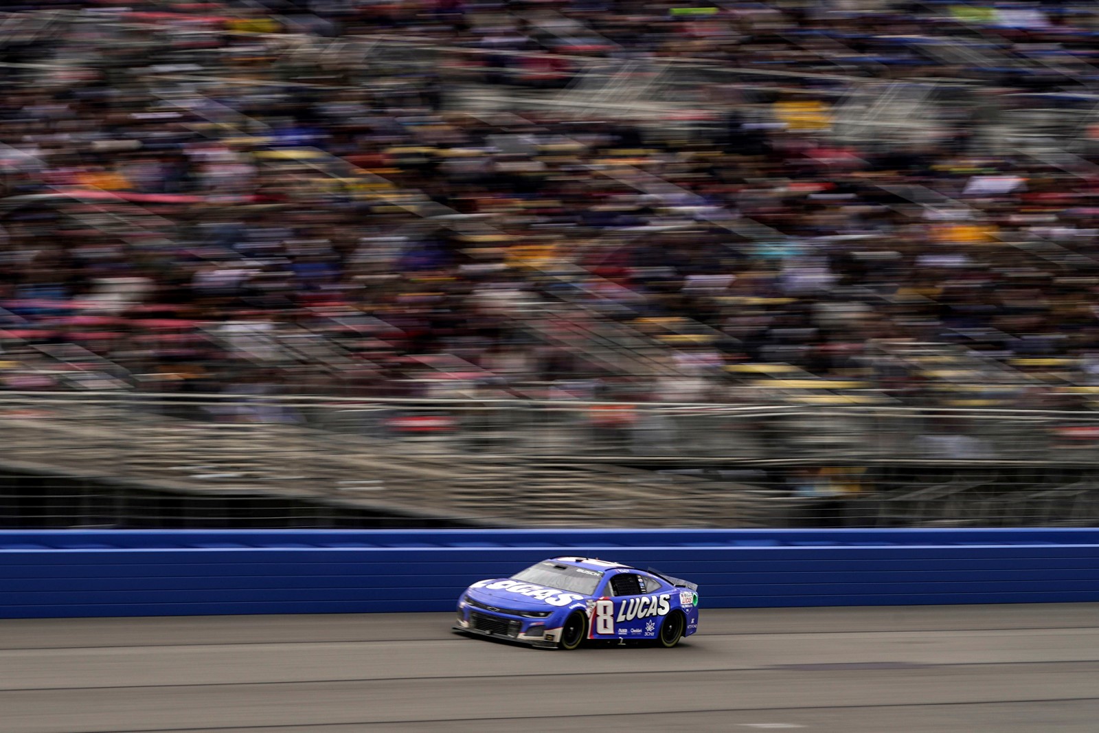 NASCAR_Fontana_Auto_Racing_93484--0890f_1060042259.jpg