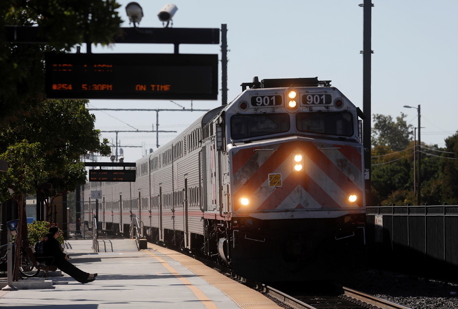 1116_NWS_SJM-L-CALTRAINPERU-1116-01_1086603715.jpg
