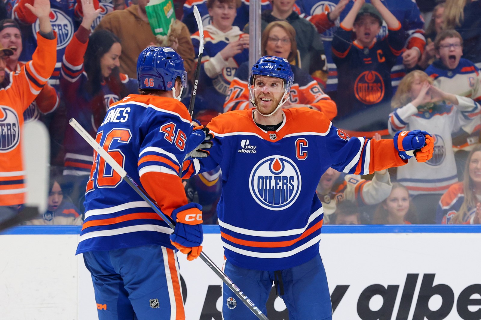 Ducks_Oilers_Hockey_54458--bfbf5_1104954080.jpg