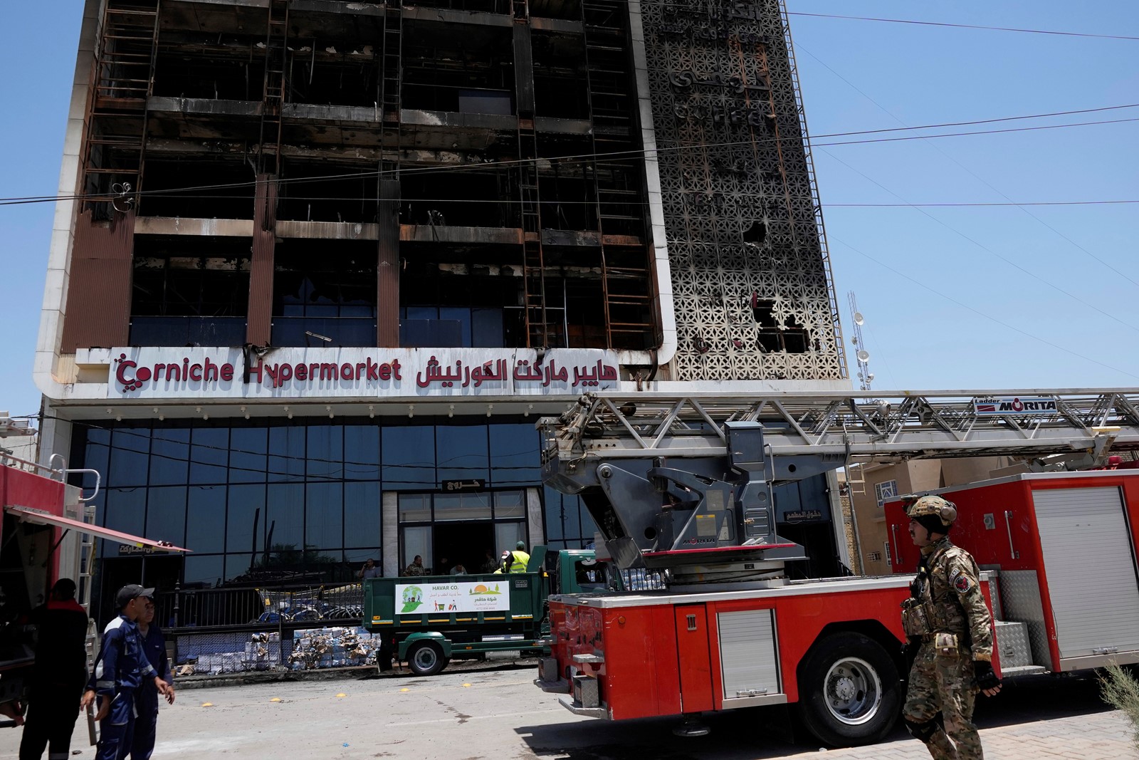 Iraq_Mall_Fire_48181--0cc56_1095433580.jpg