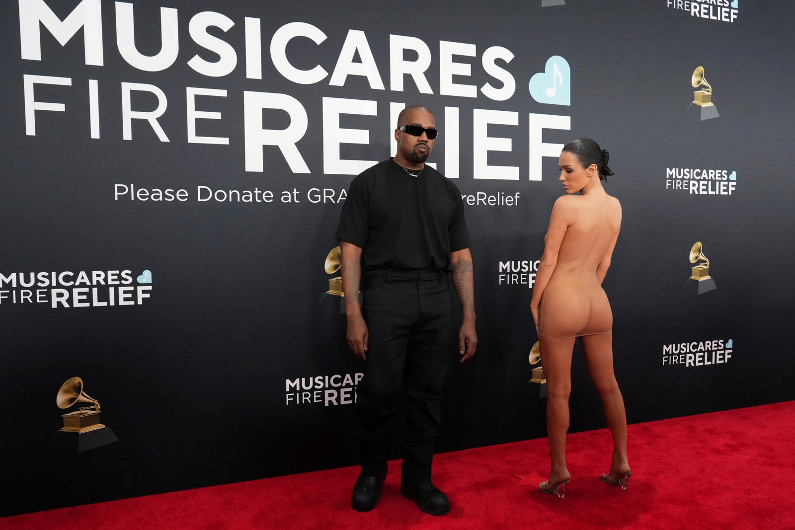 67th_Annual_Grammy_Awards_-_Arrivals_13011--ae65d_1089455492.jpg