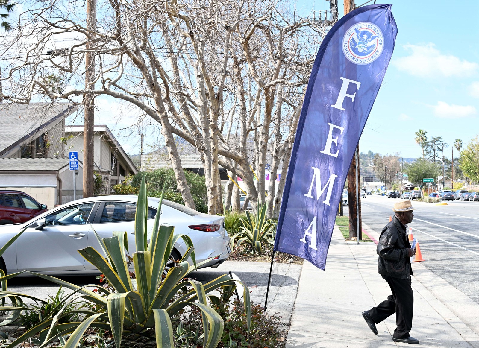 PAS-L-FEMA-ALTADENA-0212-02_1090309061.jpg