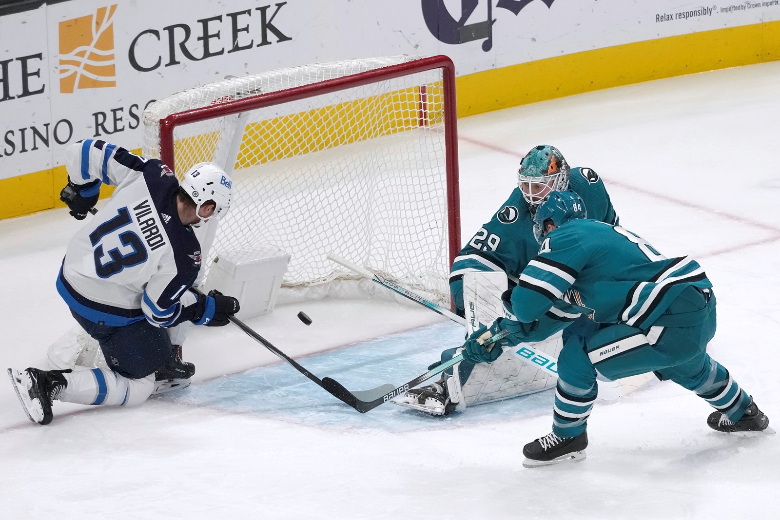Jets_Sharks_Hockey_71058--6164c#1_1073419930.jpg