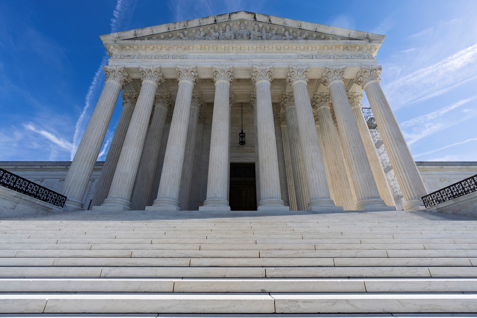 Supreme_Court_30546--cba4d_1088449021.jpg