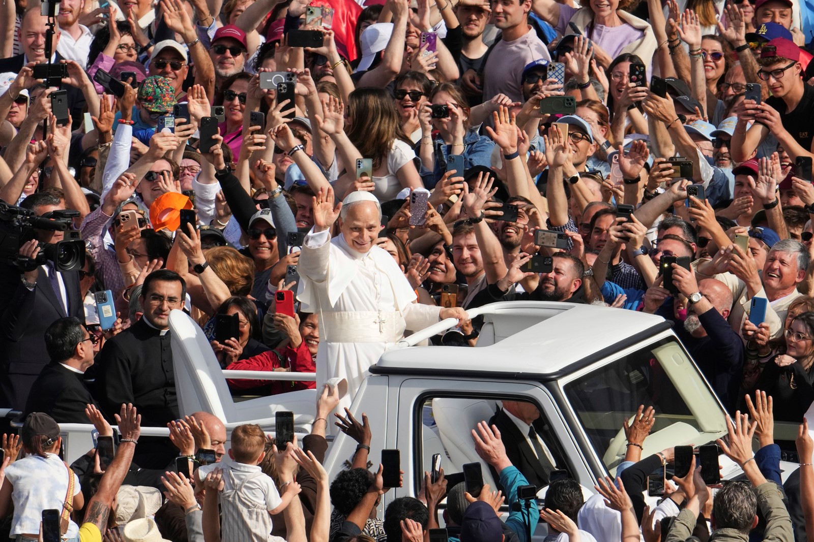 Vatican_Pope_92366--f8392_1093254929.jpg