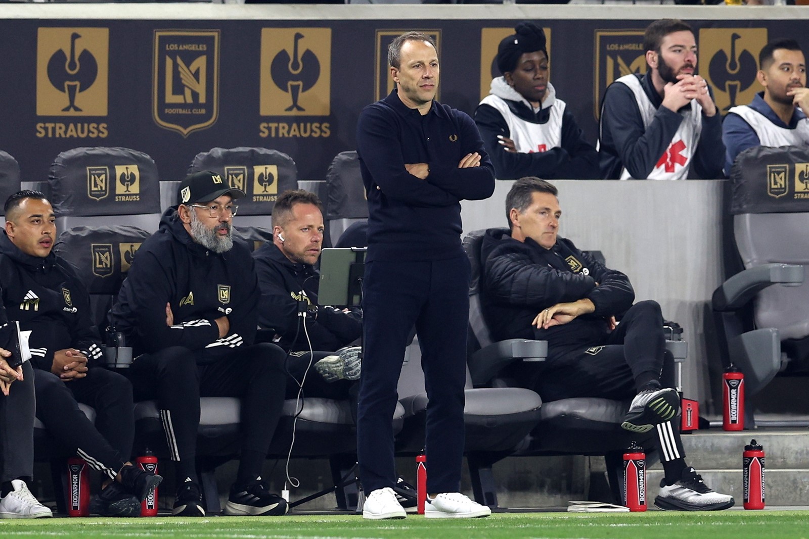 0210_NWS_LDN-L-LAFC-1109-26_210144270_1089653388.jpg