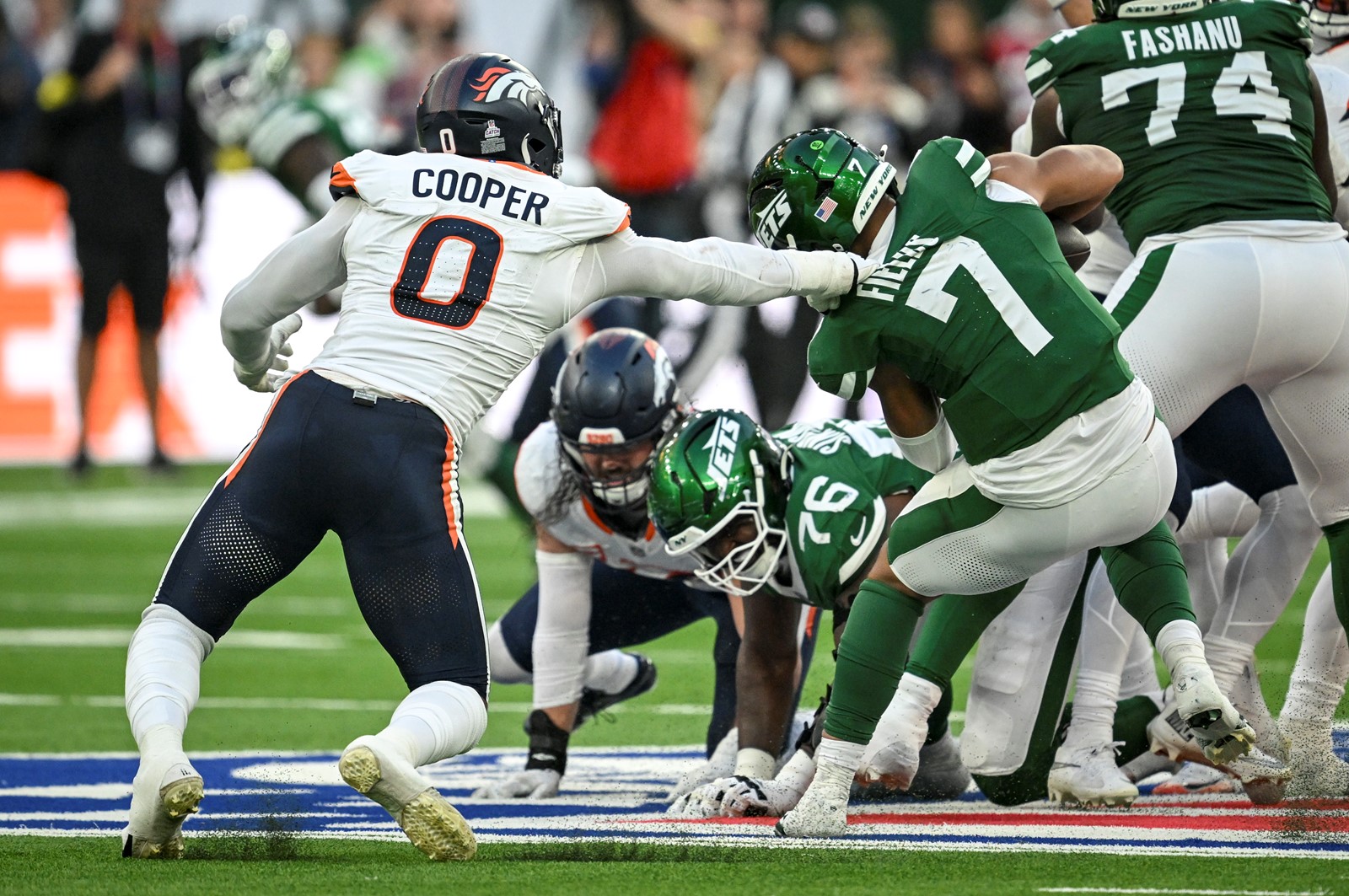 TDP-L-BRONCOS-JETSAO2_5557x_1099389569.jpg