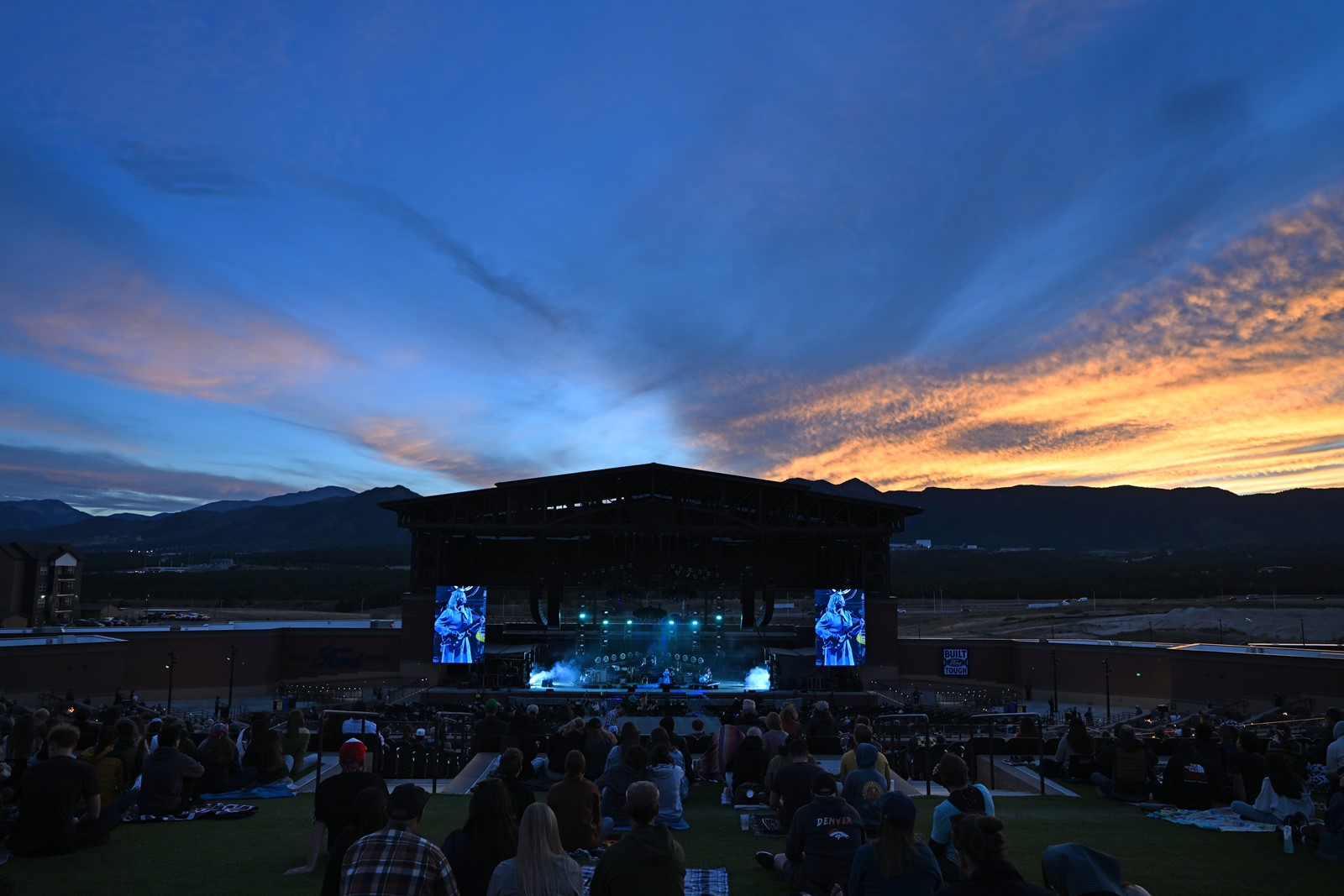 TDP-L-Ford-Amphitheater-RJS-06188_1094416993.jpg