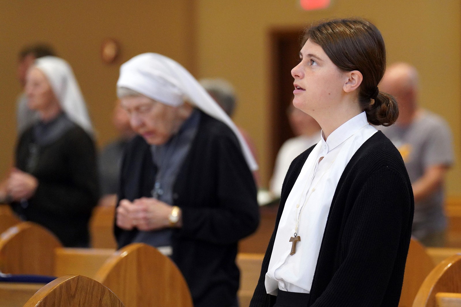 Young_Nuns_49474--d0fad_1087824794.jpg
