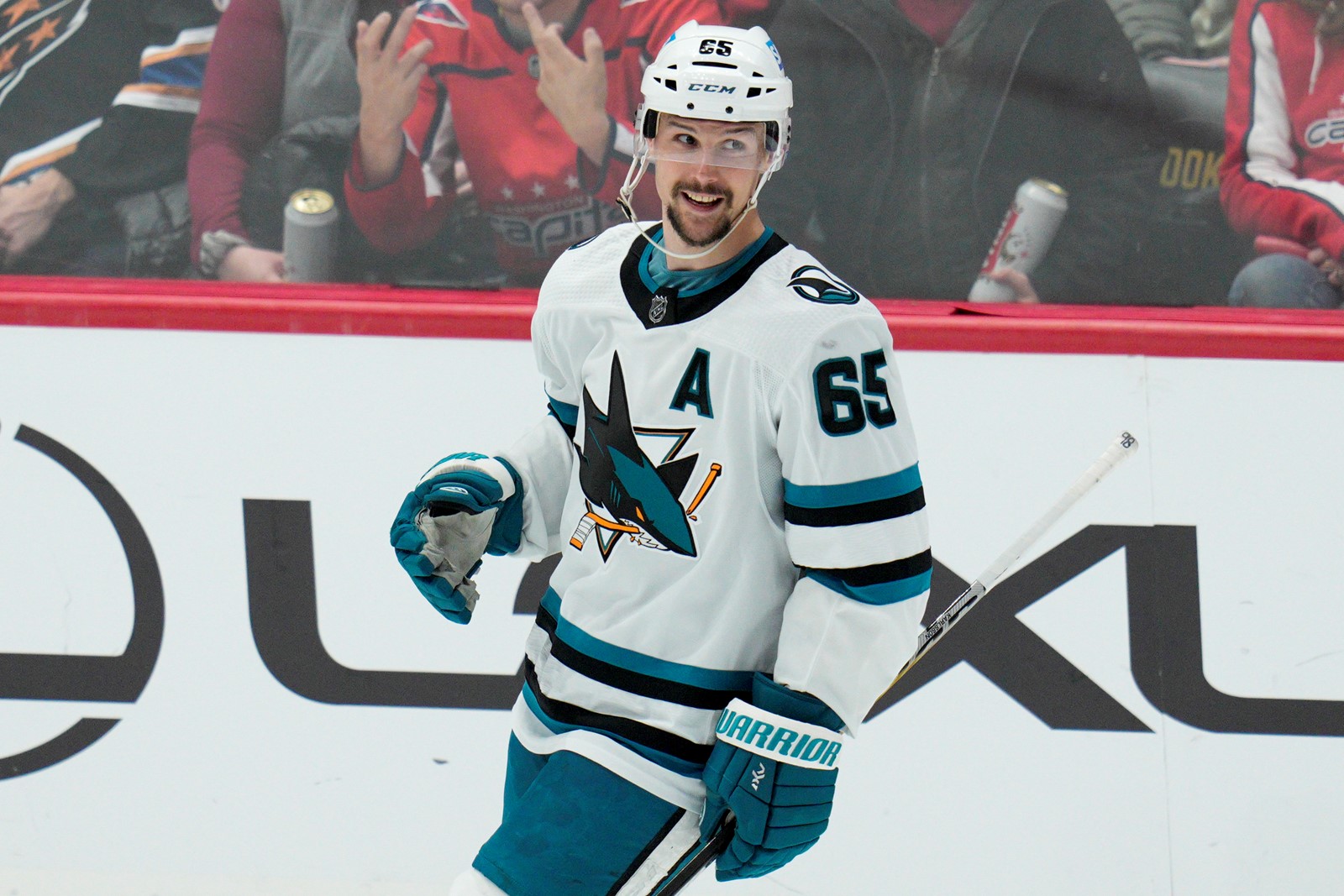Sharks_Capitals_Hockey_49456--c3423_1059663962.jpg