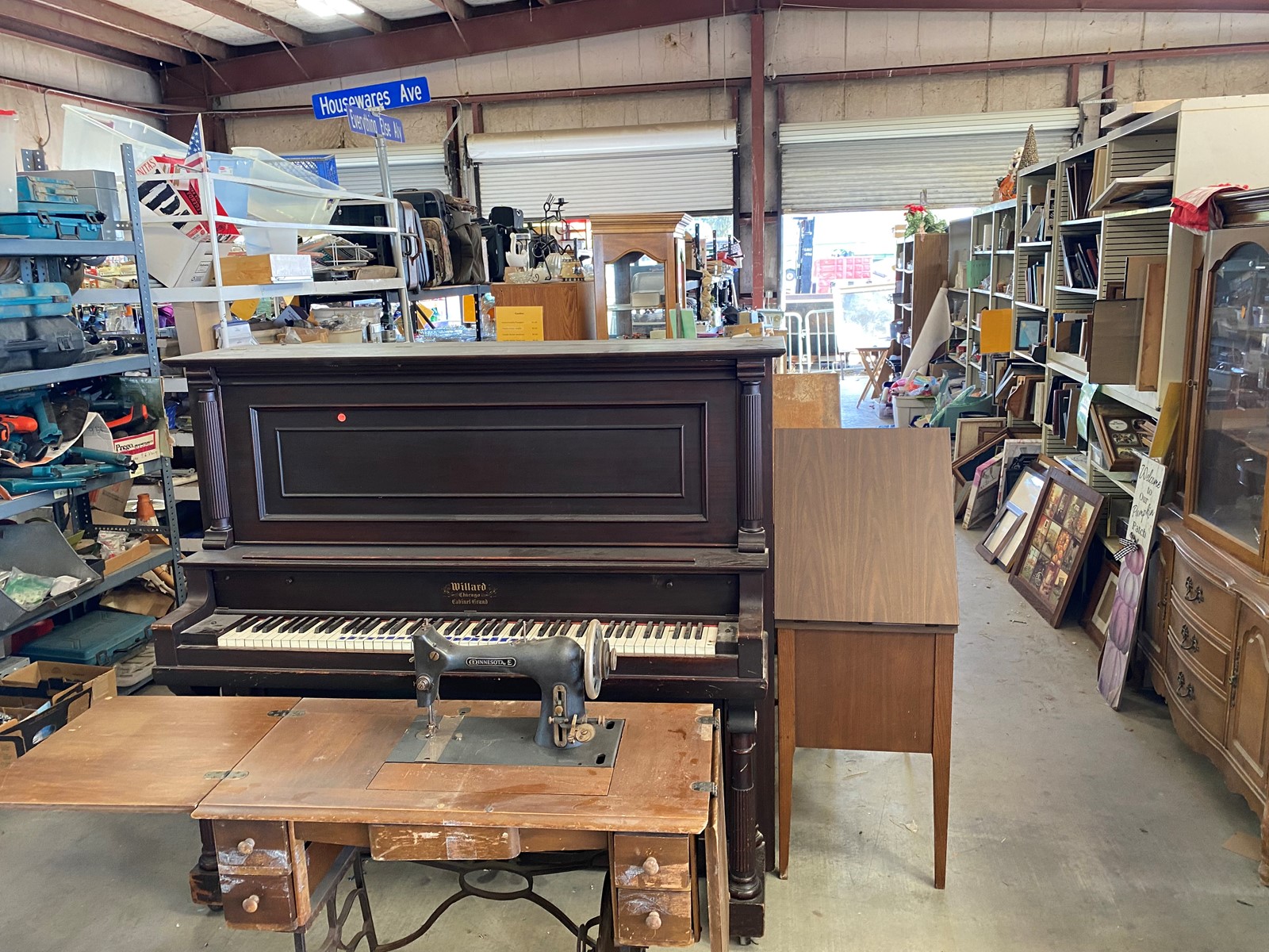 BLUEBARN3_1095244657.jpg