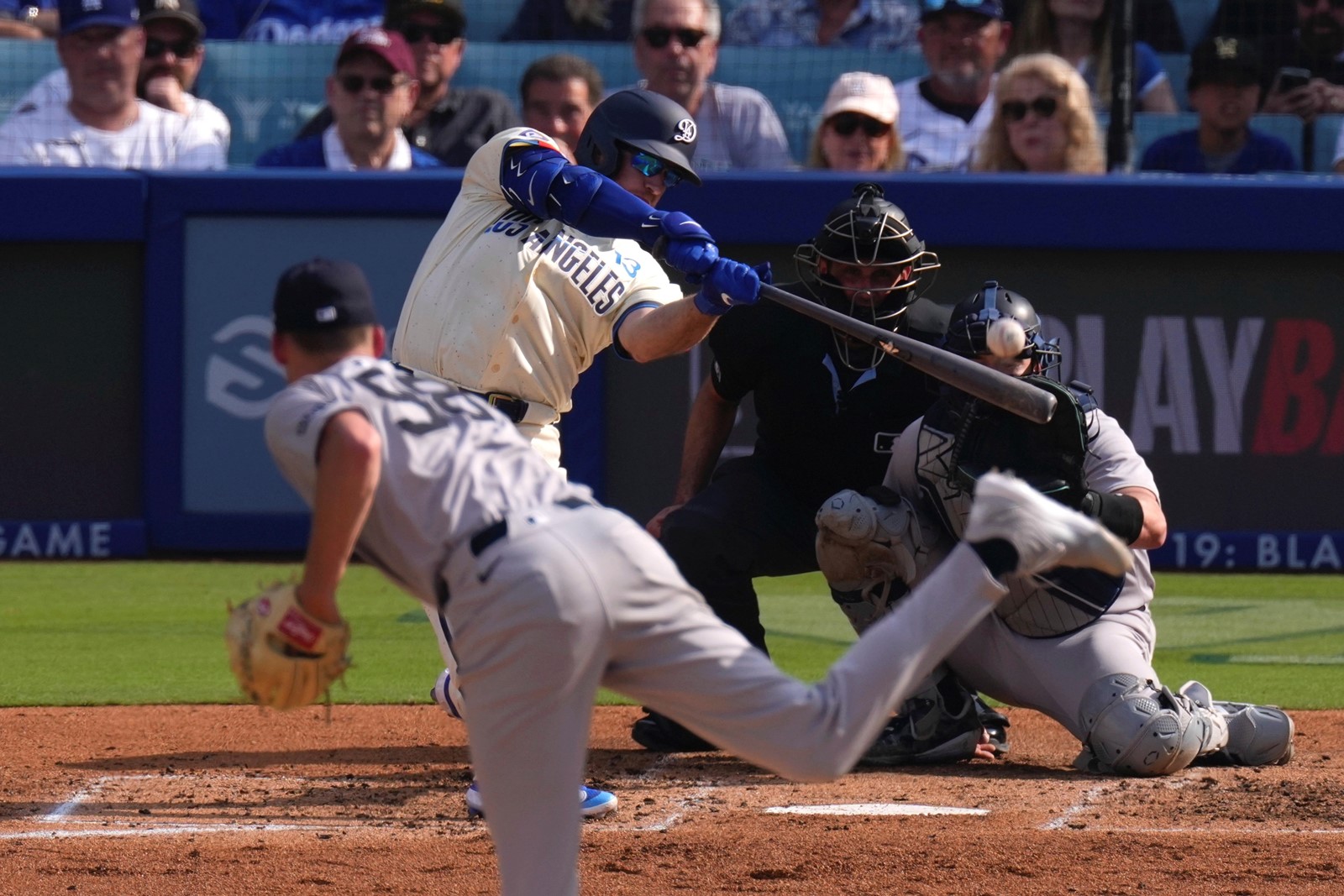 Yankees_Dodgers_Baseball_04118--09047_1093747353.jpg