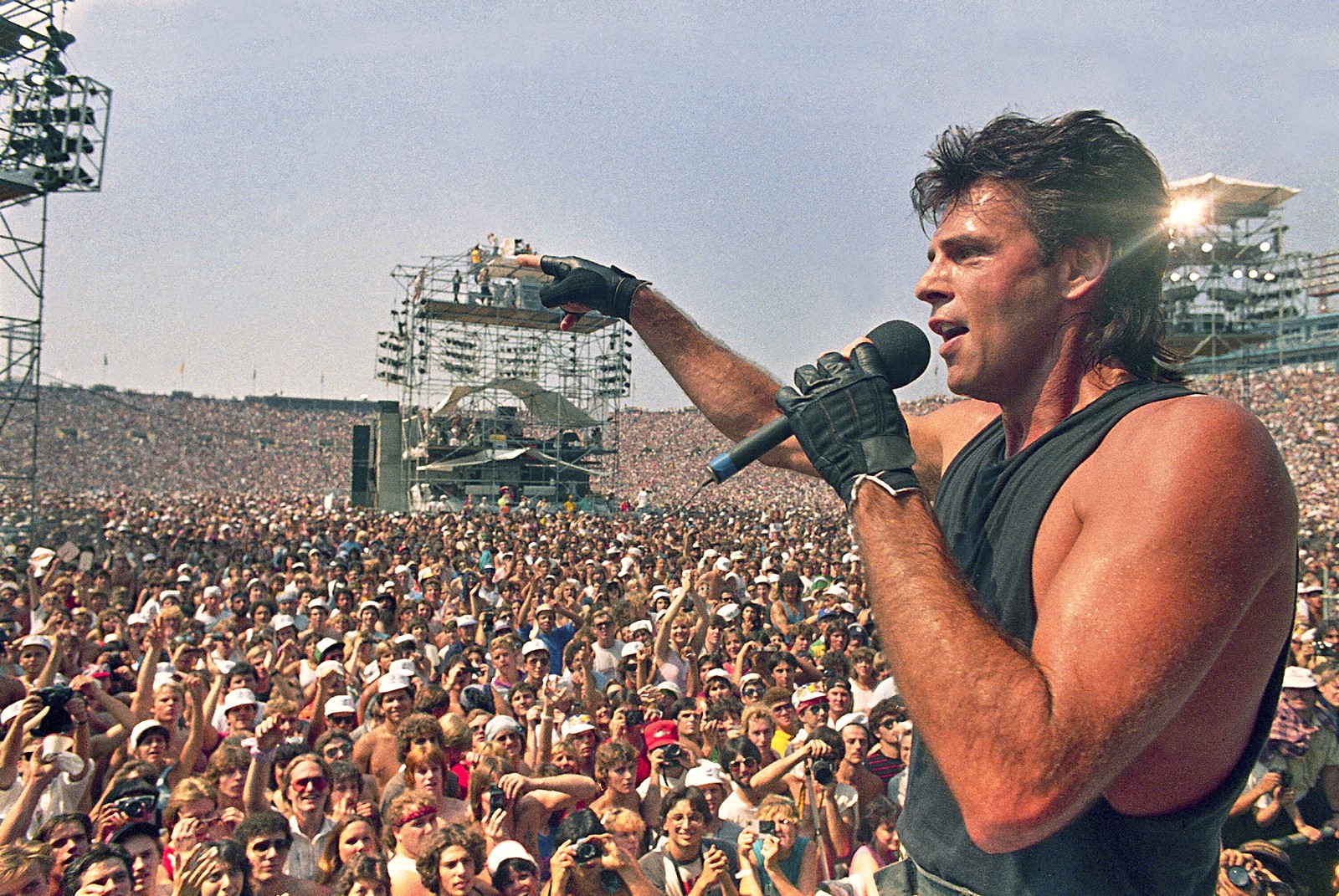 Music-Live_Aid_Anniversary_77437--f3715_1095176060.jpg