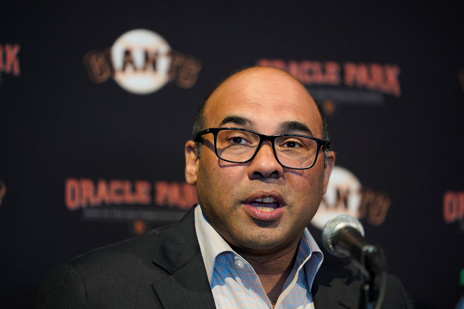 Giants-Posey-Hired_Baseball_15941--05438#3_1084628224.jpg