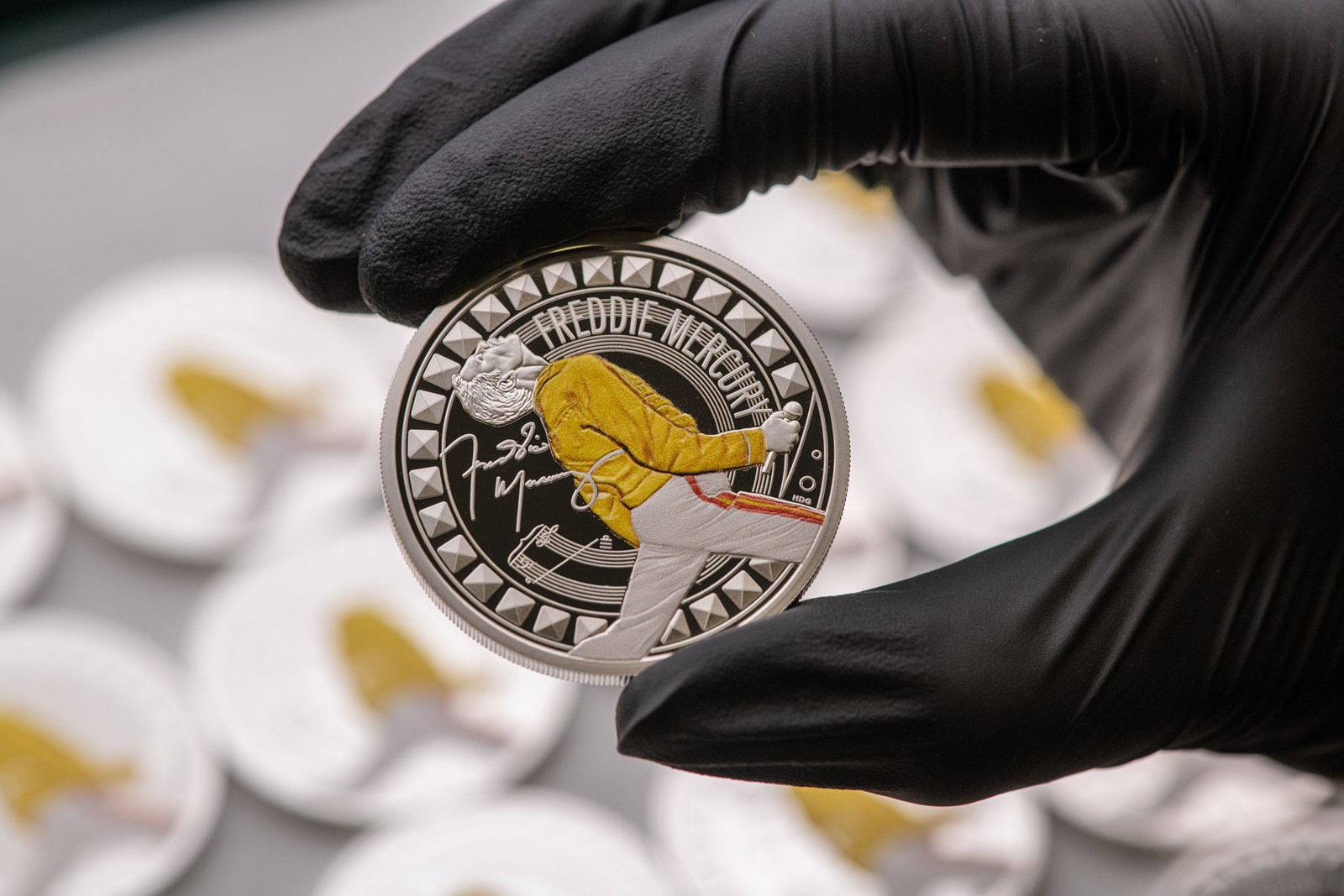 Britain_Mercury_Coin_39742--84858_1100095617.jpg