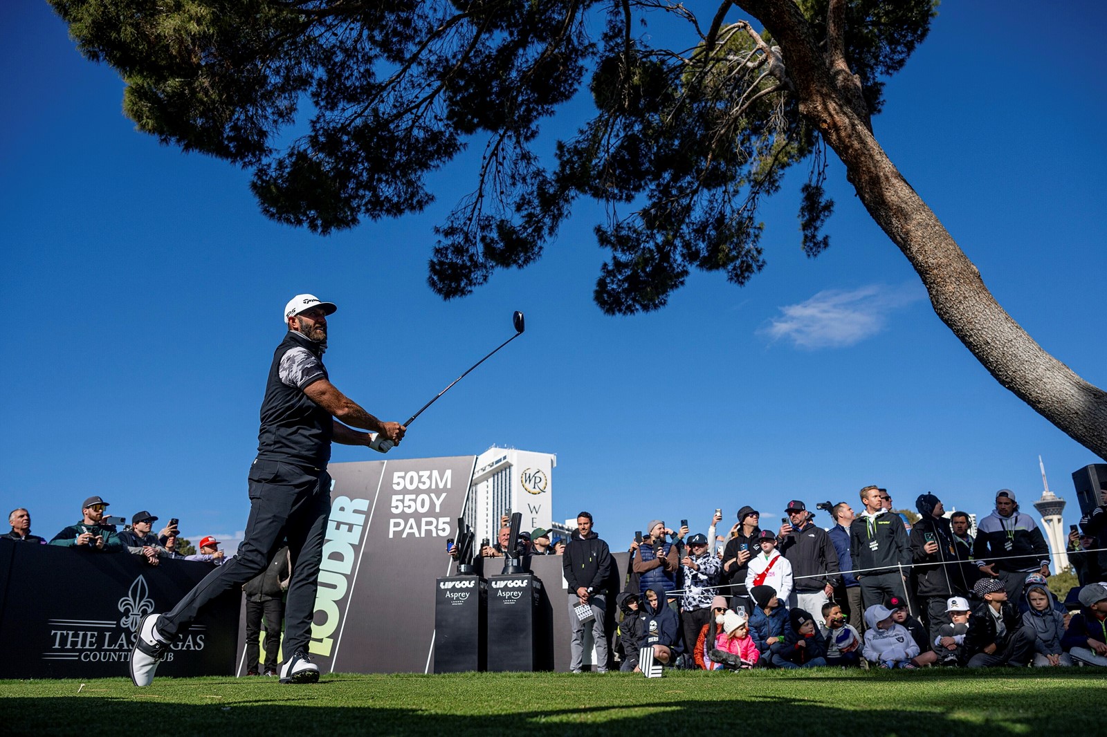 LIV_Golf_57055--92320_1074869218.jpg
