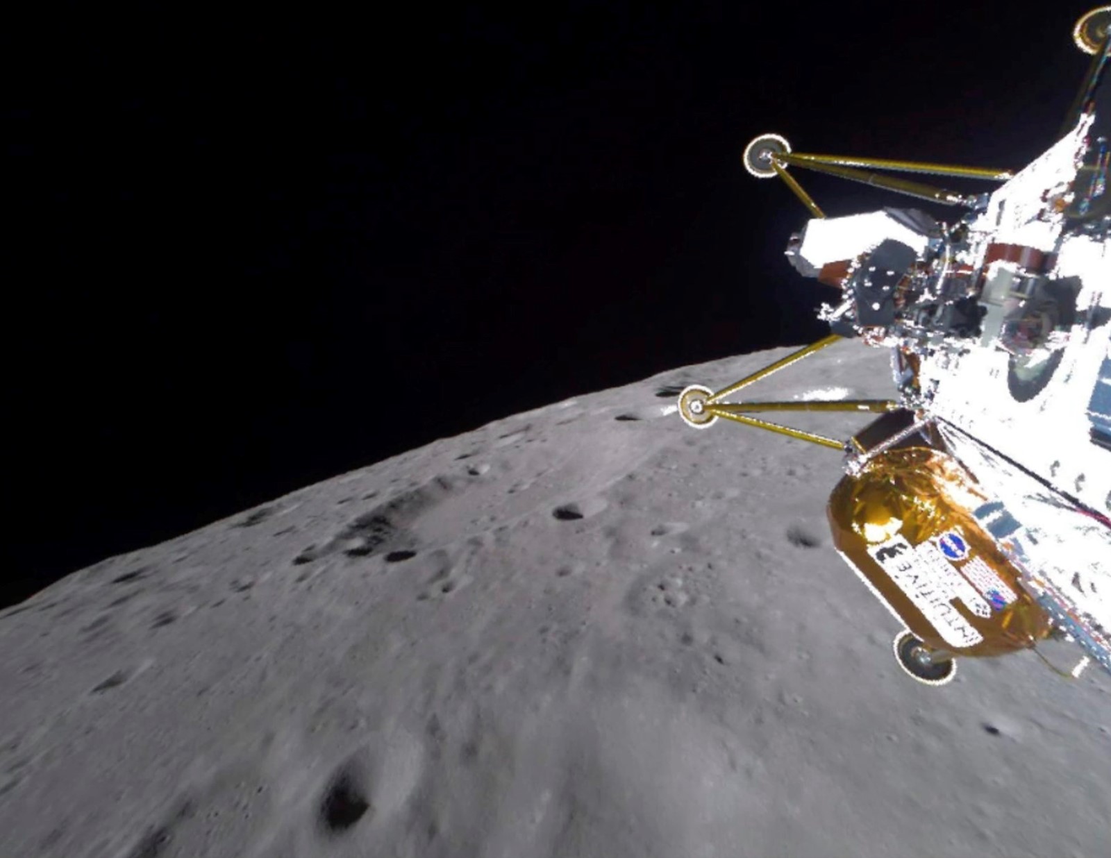 Moon_Landing_98647--159dd_1090547896.jpg