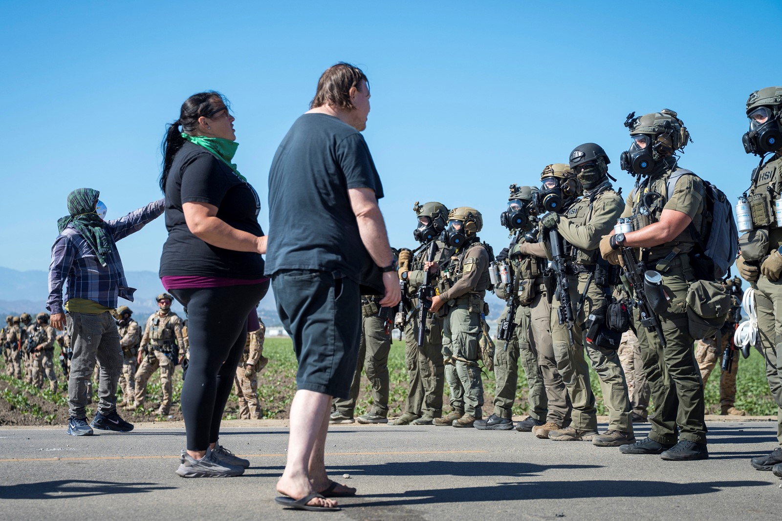 Immigration_Raids_California_Farm_13823--e51f0_1095271165.jpg