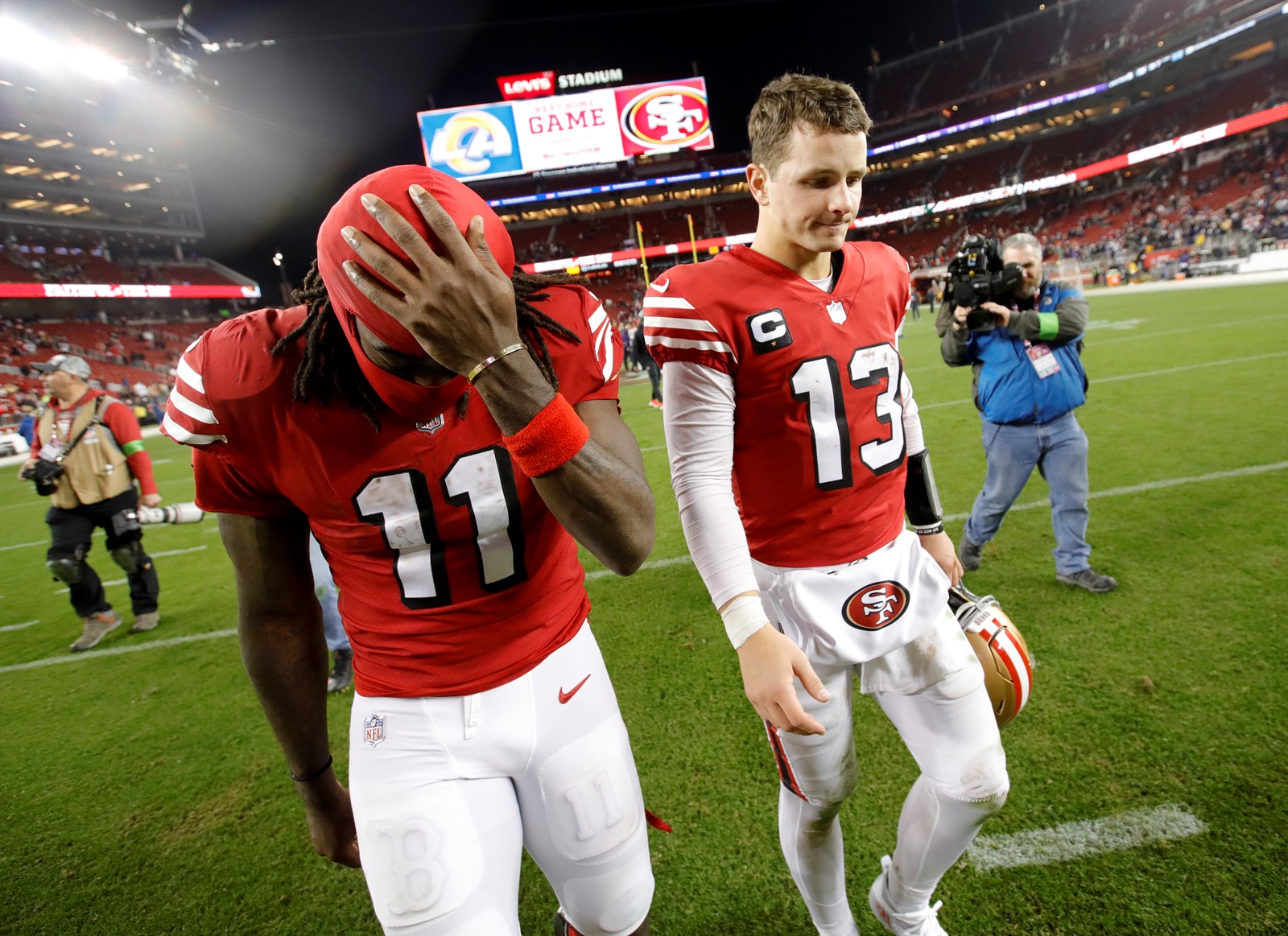 BNG-L-49ERS-1226-36_1073080717.jpg