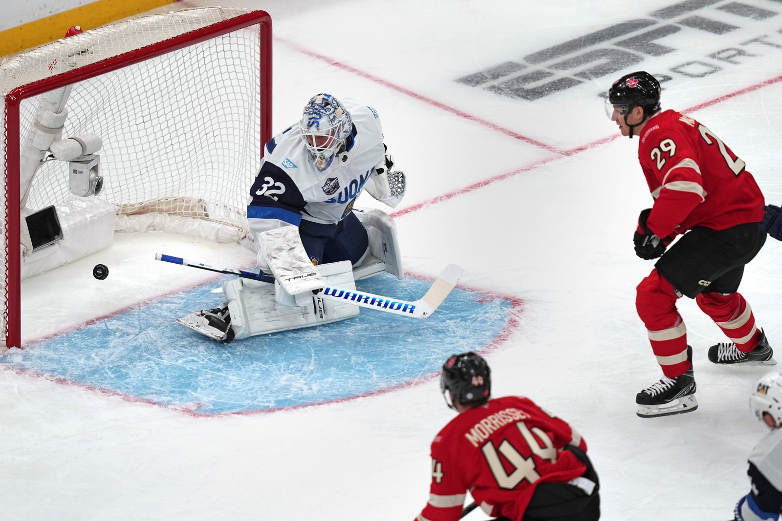 4_Nations_Canada_Finland_Hockey_40062--27749_1089893841.jpg