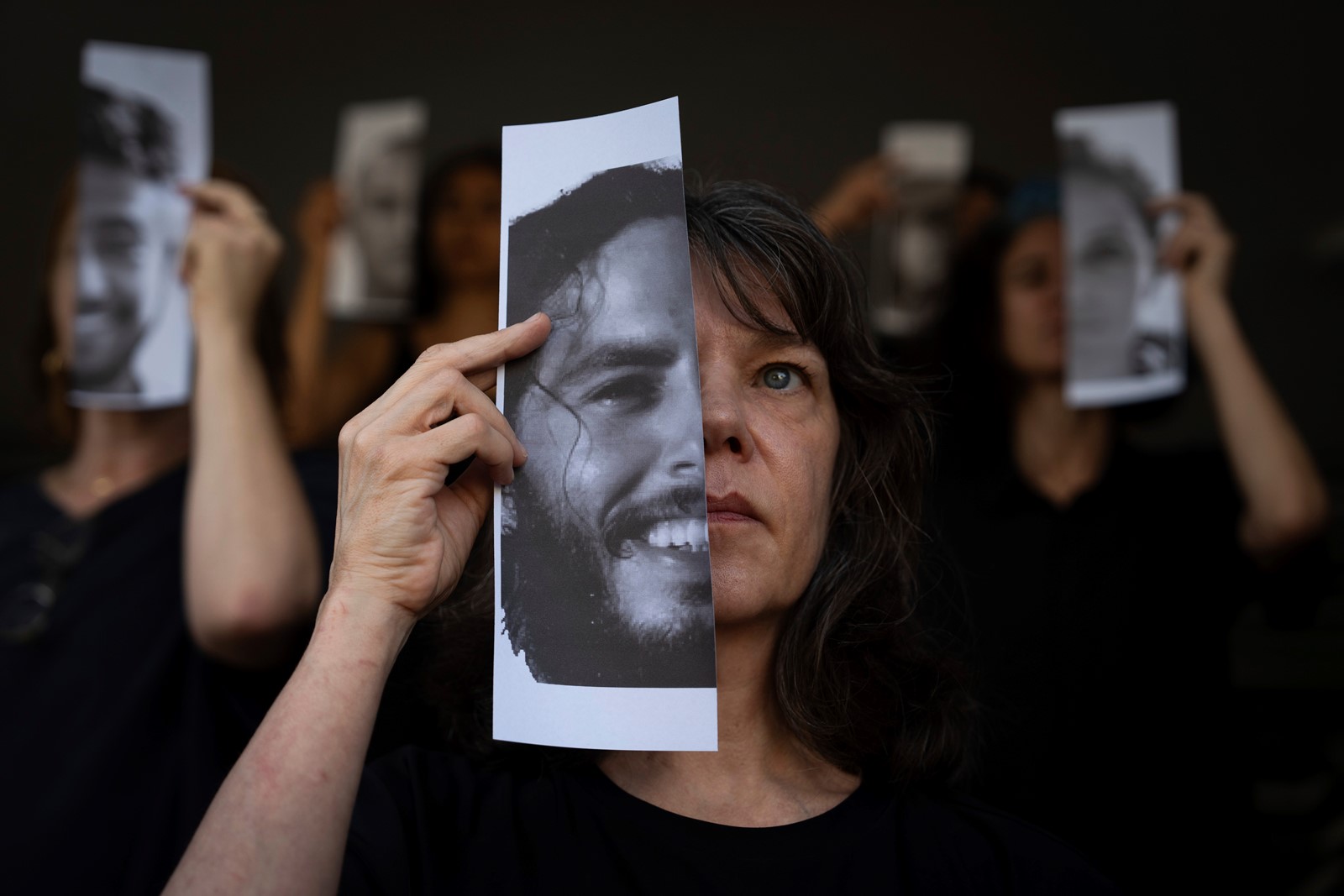 Israel_Mideast_Wars_Hostages_60819--5f9ca_1087759357.jpg