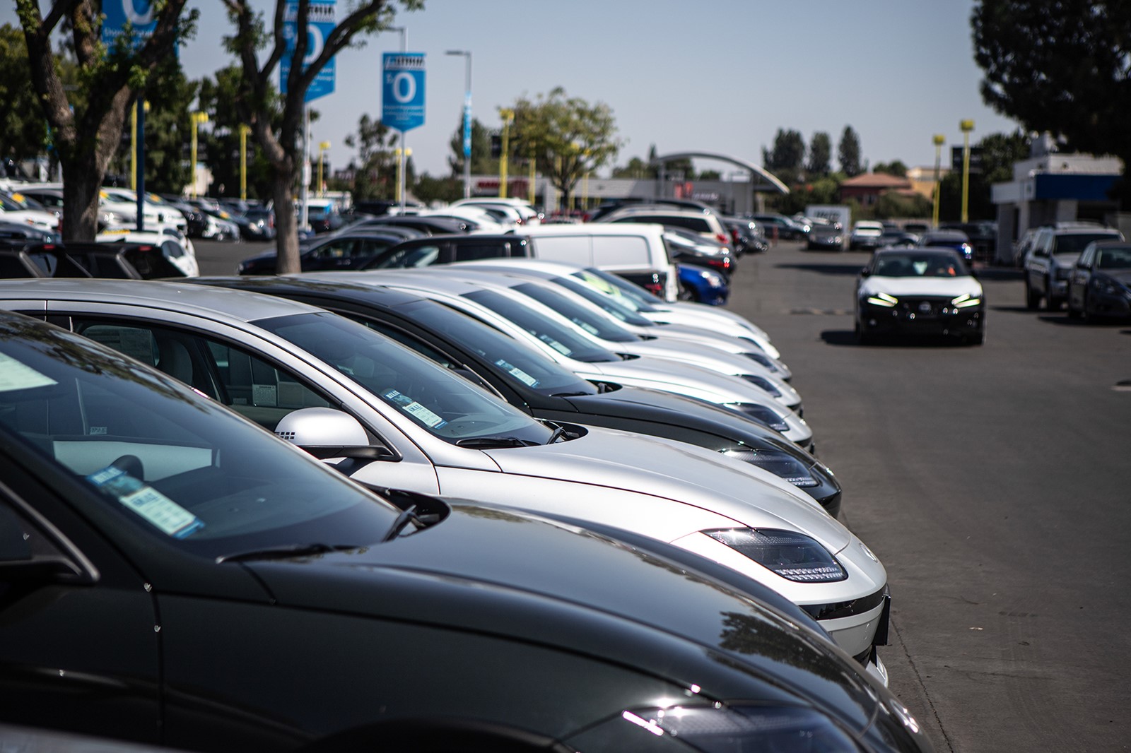 OCR-Z-USED-CAR-FEES-1019_1098795384.jpg