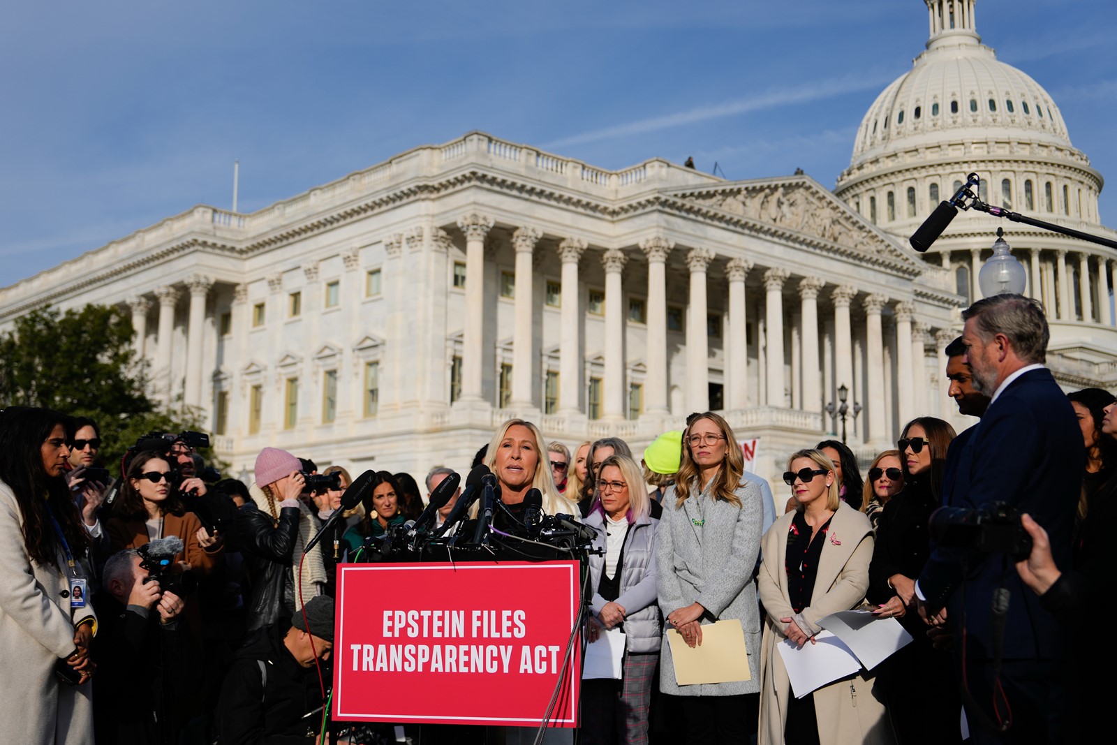 Congress_Epstein_35916--c323a_1100095517.jpg