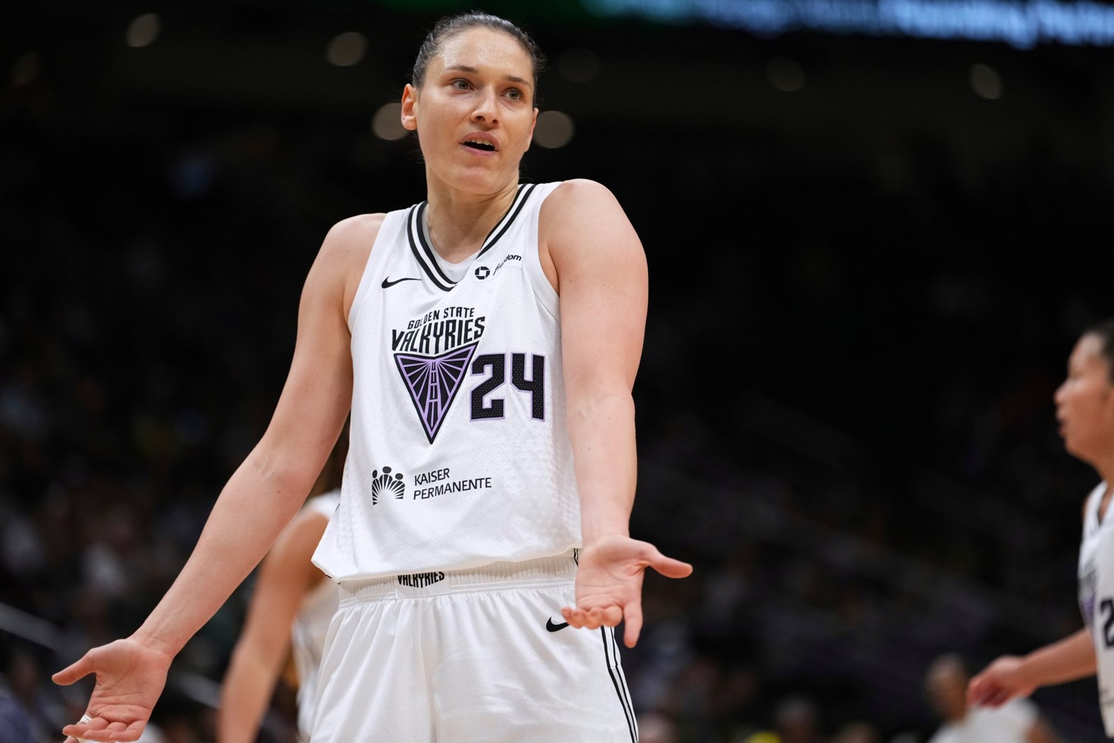 Valkyries-Storm-Basketball_1095393707.jpg
