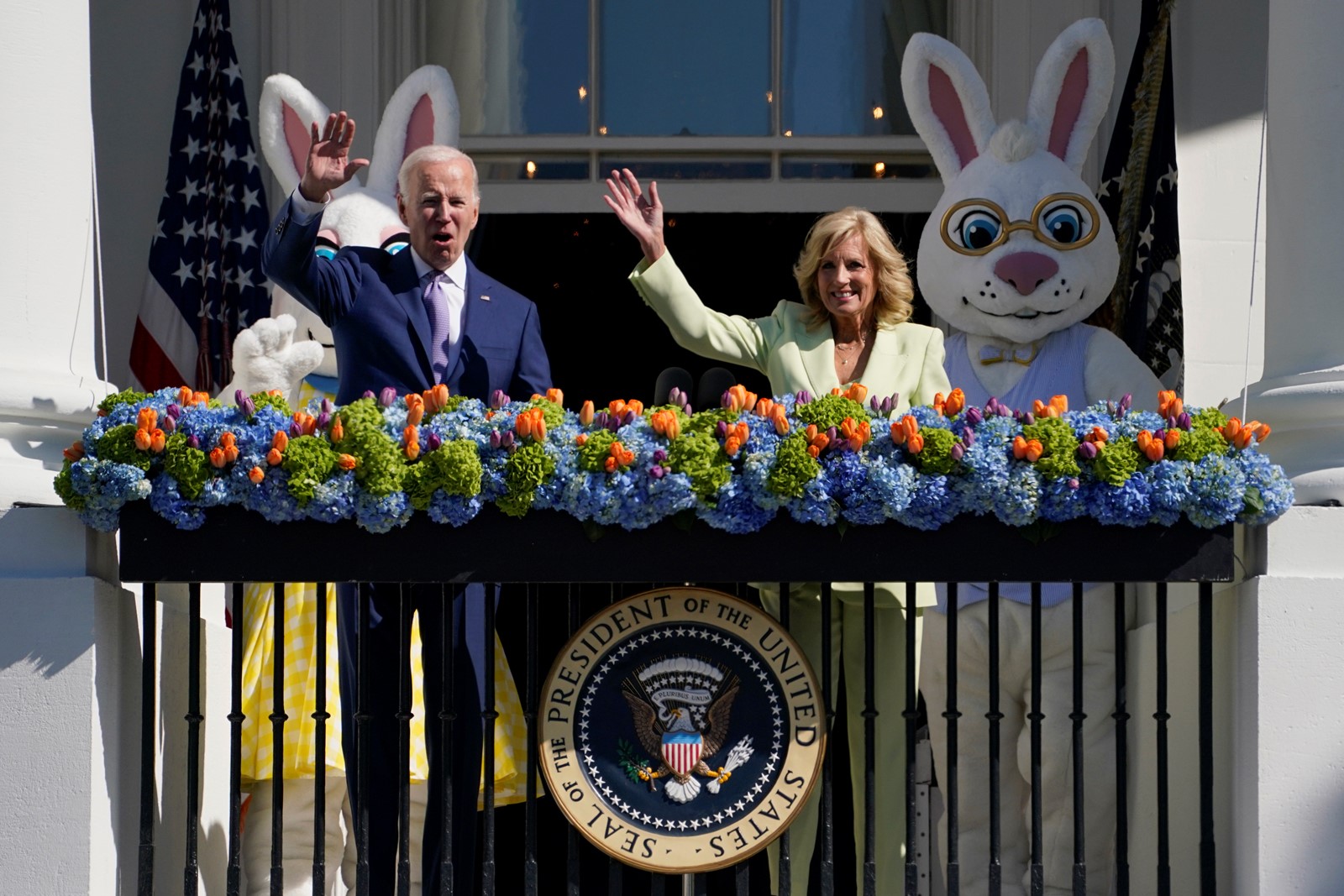 APTOPIX_Biden_Egg_Roll_89241--e46b3#3_1061338756.jpg