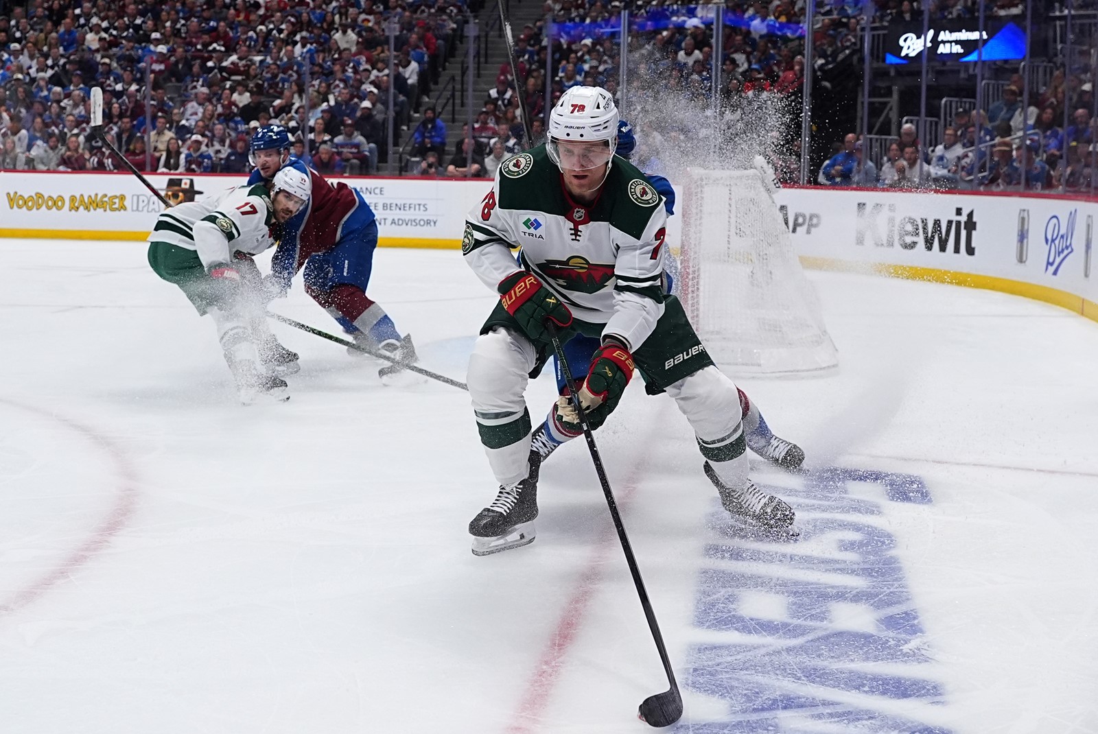 STP-L-WILD-0503-01_ab8942_1111738052.jpg