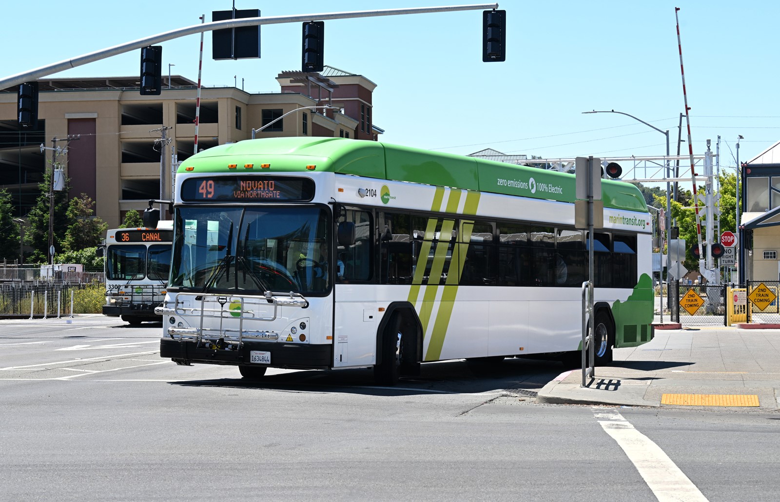 MIJ-L-MARINTRANSIT-0711-06_1095292658.jpg