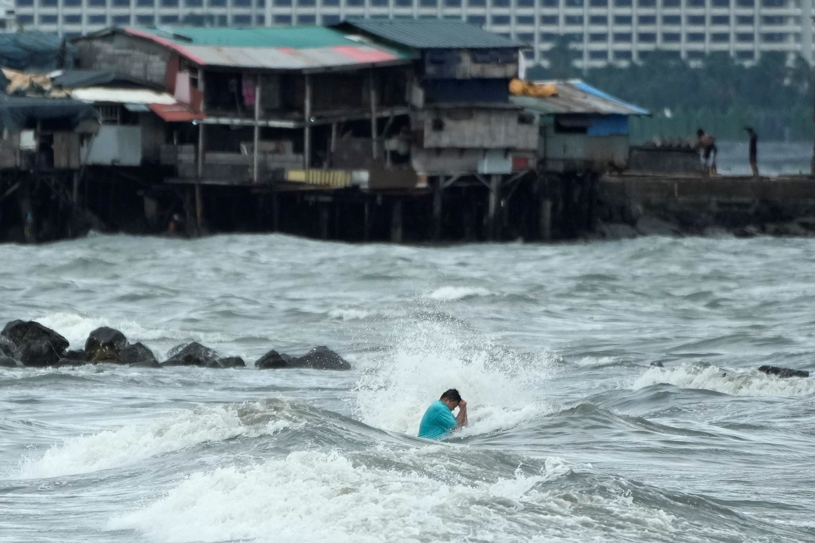 Philippines_Asia_Storm_05500--0b360_1085607115.jpg