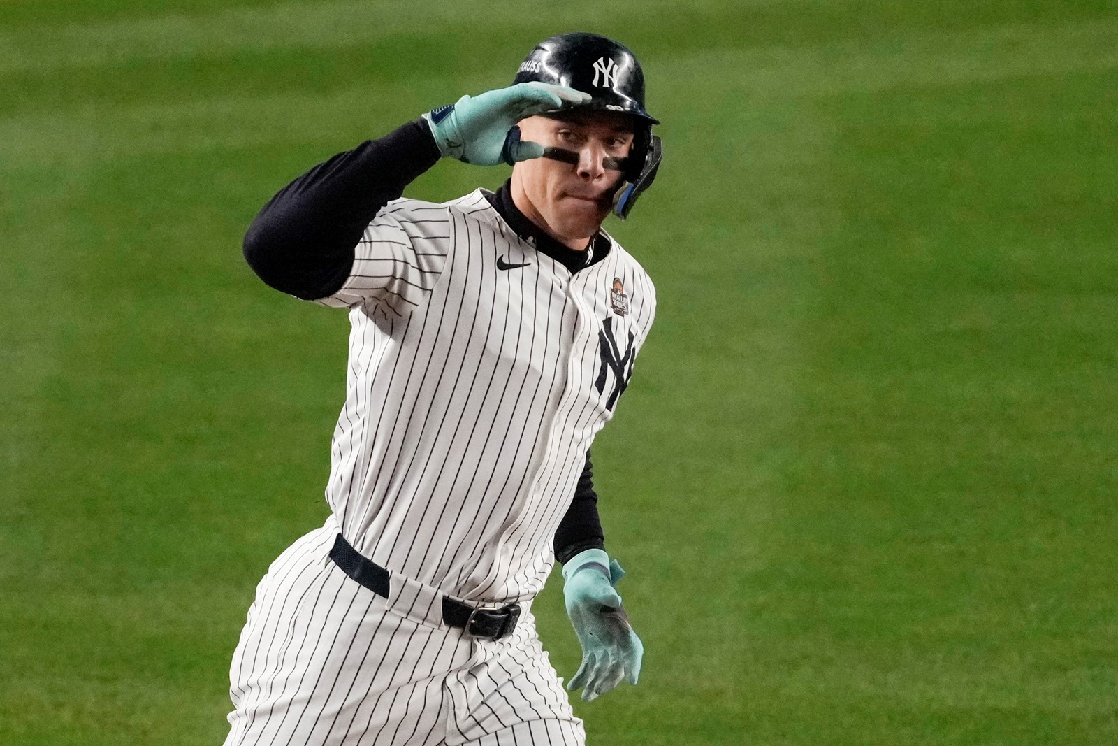 World_Series_Baseball_41830--78808_1086803208.jpg