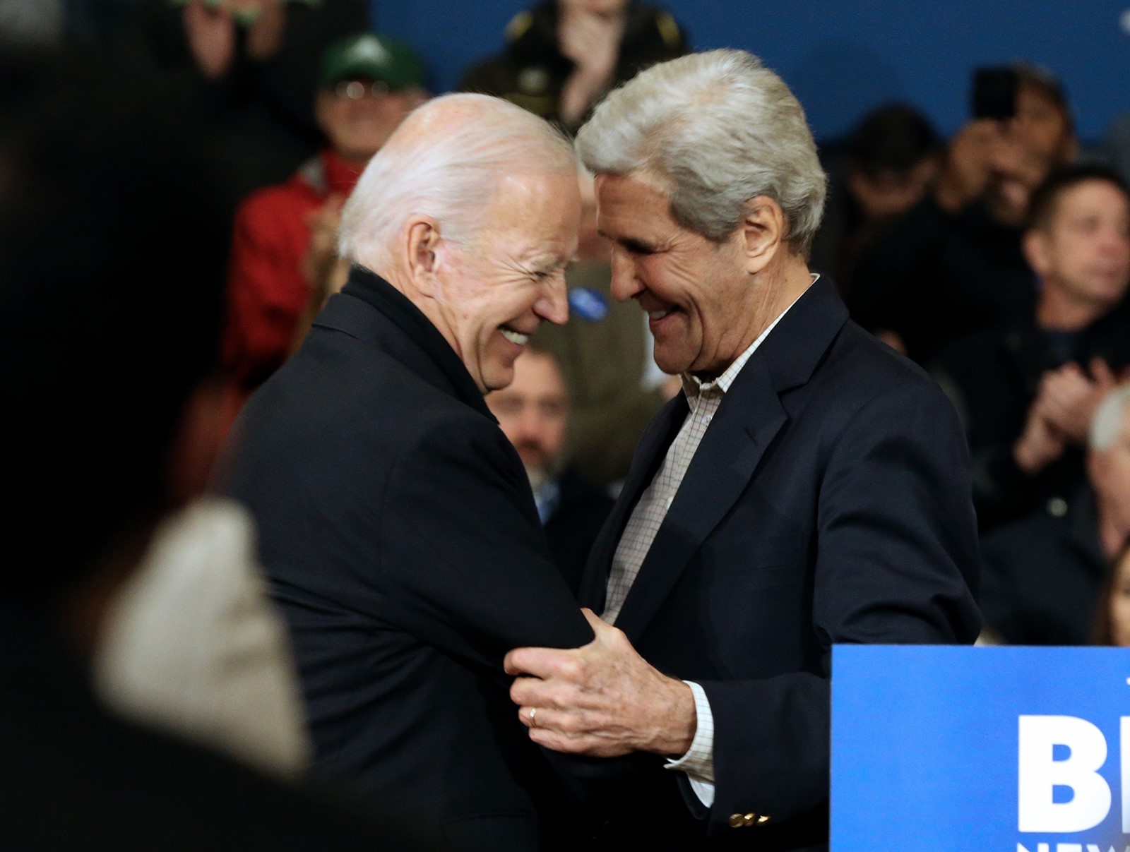 120819bidenkerryar02_1095386612.jpg