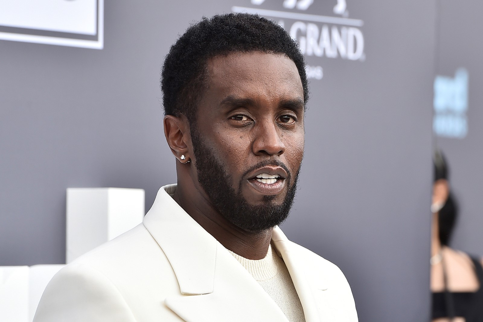 Sexual_Misconduct_Diddy_83674--d6794_1094801407.jpg