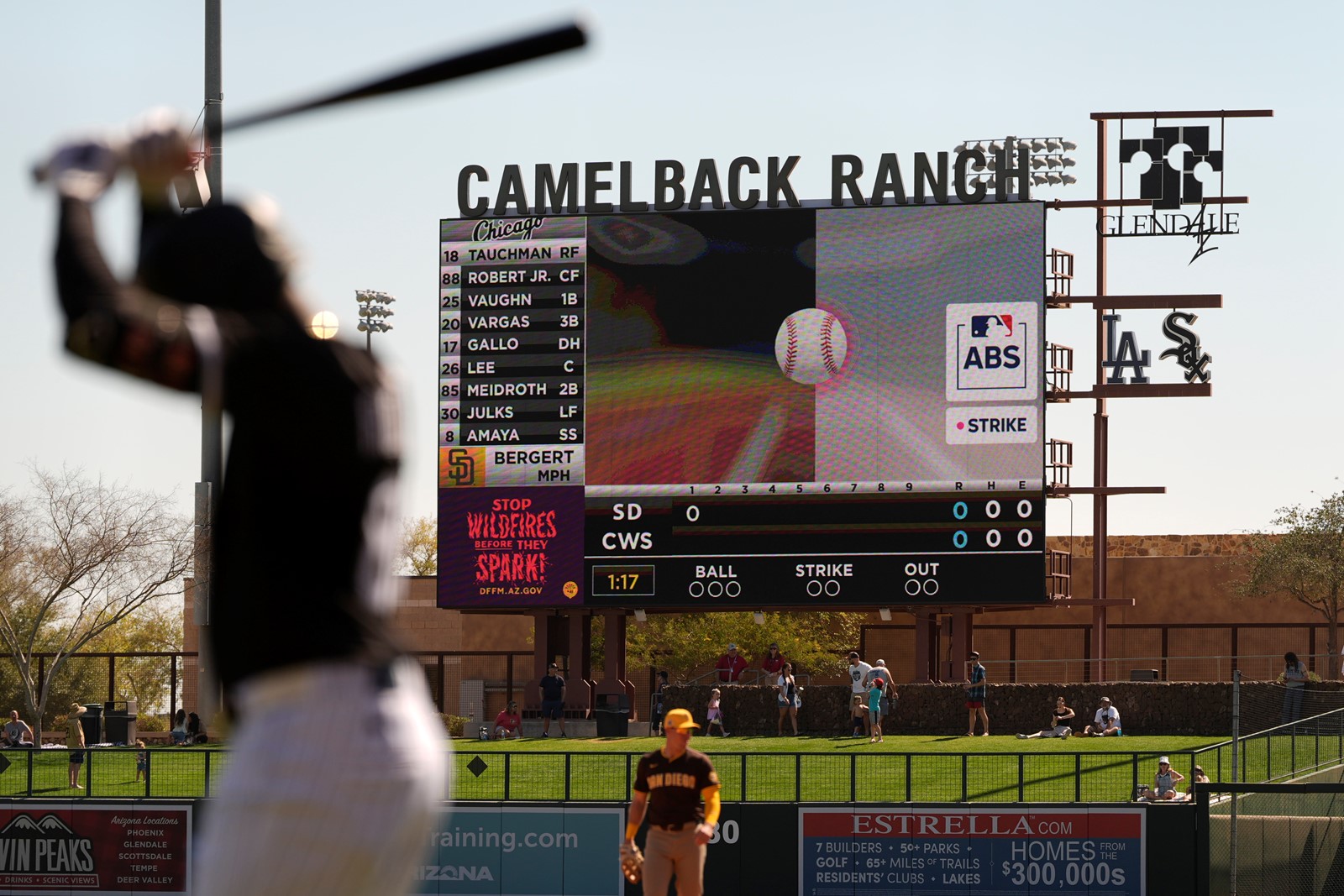 All_Star_Game_Robot_Umpires_Baseball_77050--3d7ee_1095155058.jpg