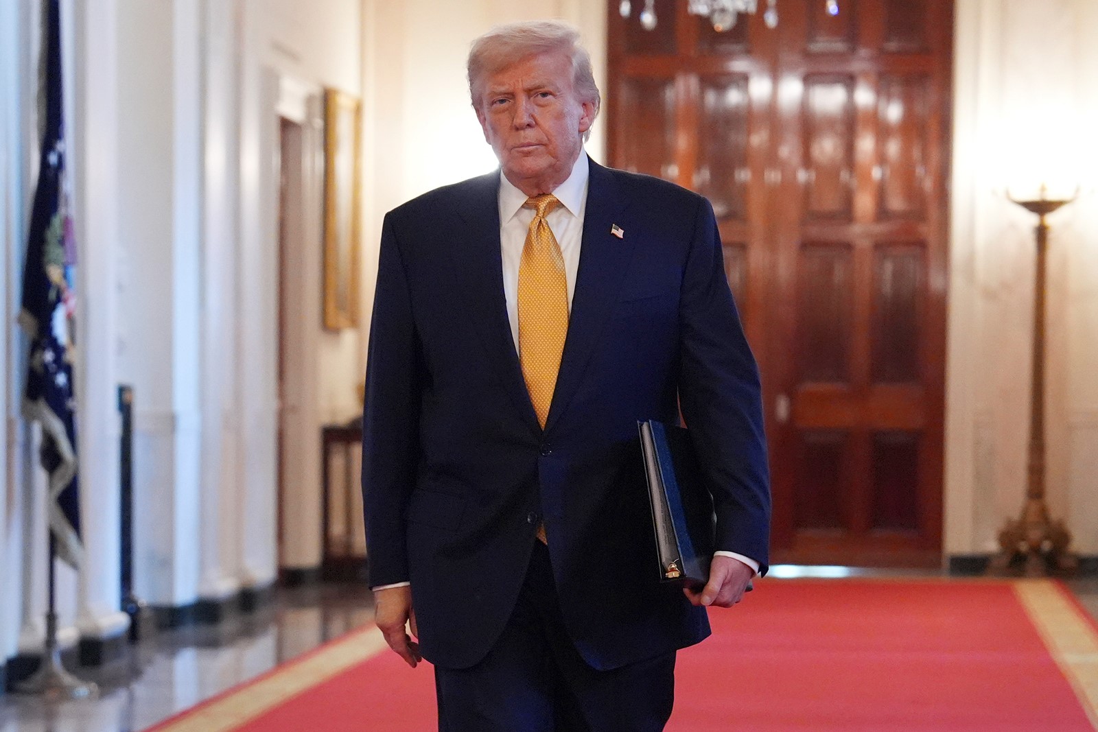 Trump_43236--f0973_1095399315.jpg