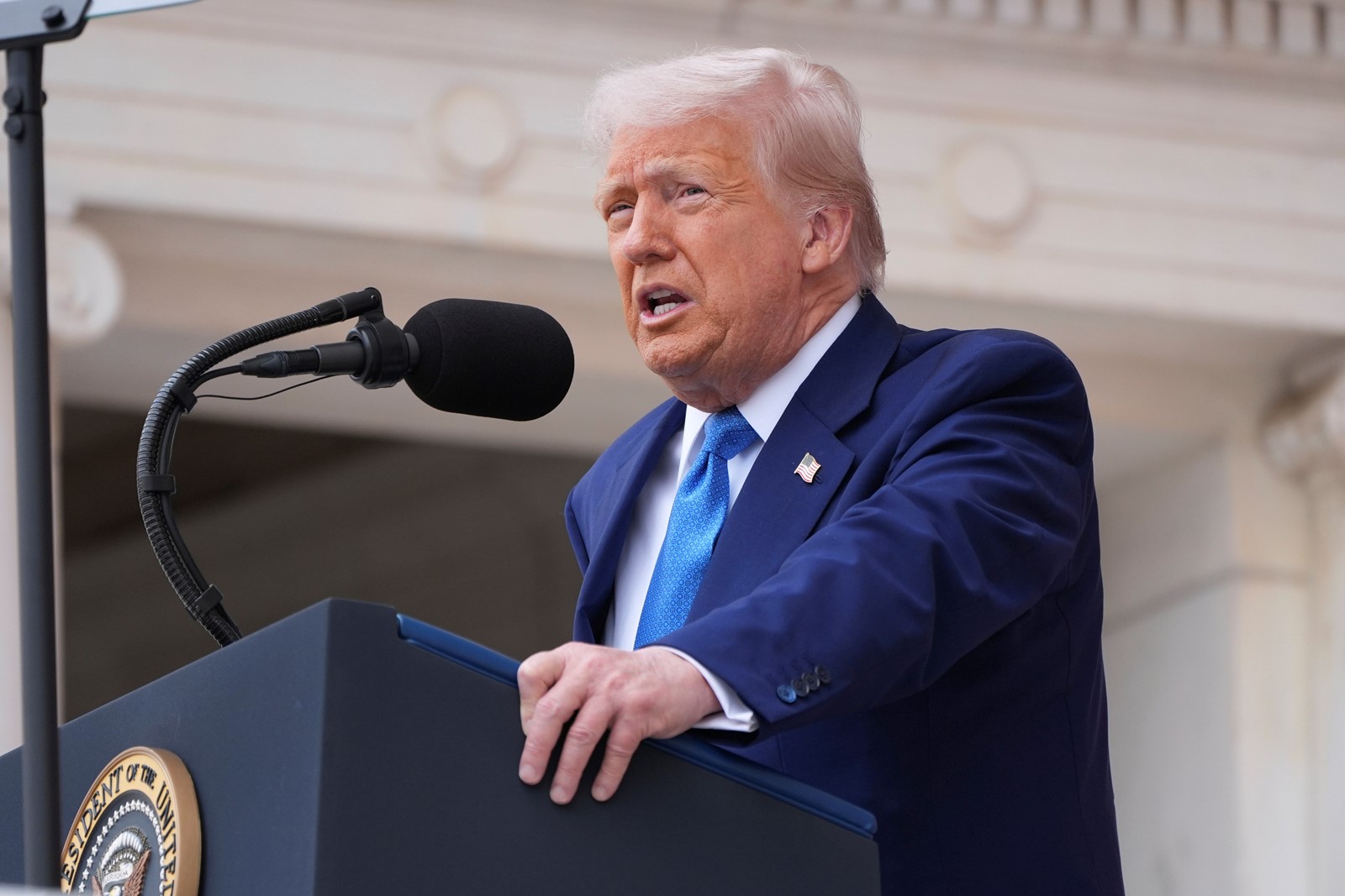 Trump_74562--f5008_1093592121.jpg