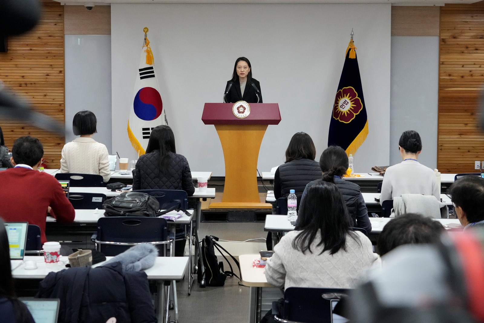 South_Korea_Martial_Law_01029--c0b54_1087681598.jpg