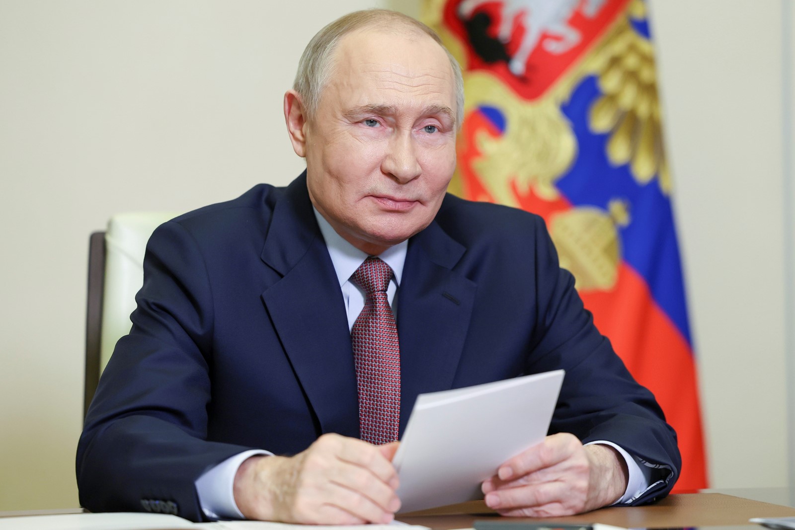 Russia_Putin_76418--6d9e5_1092340854.jpg