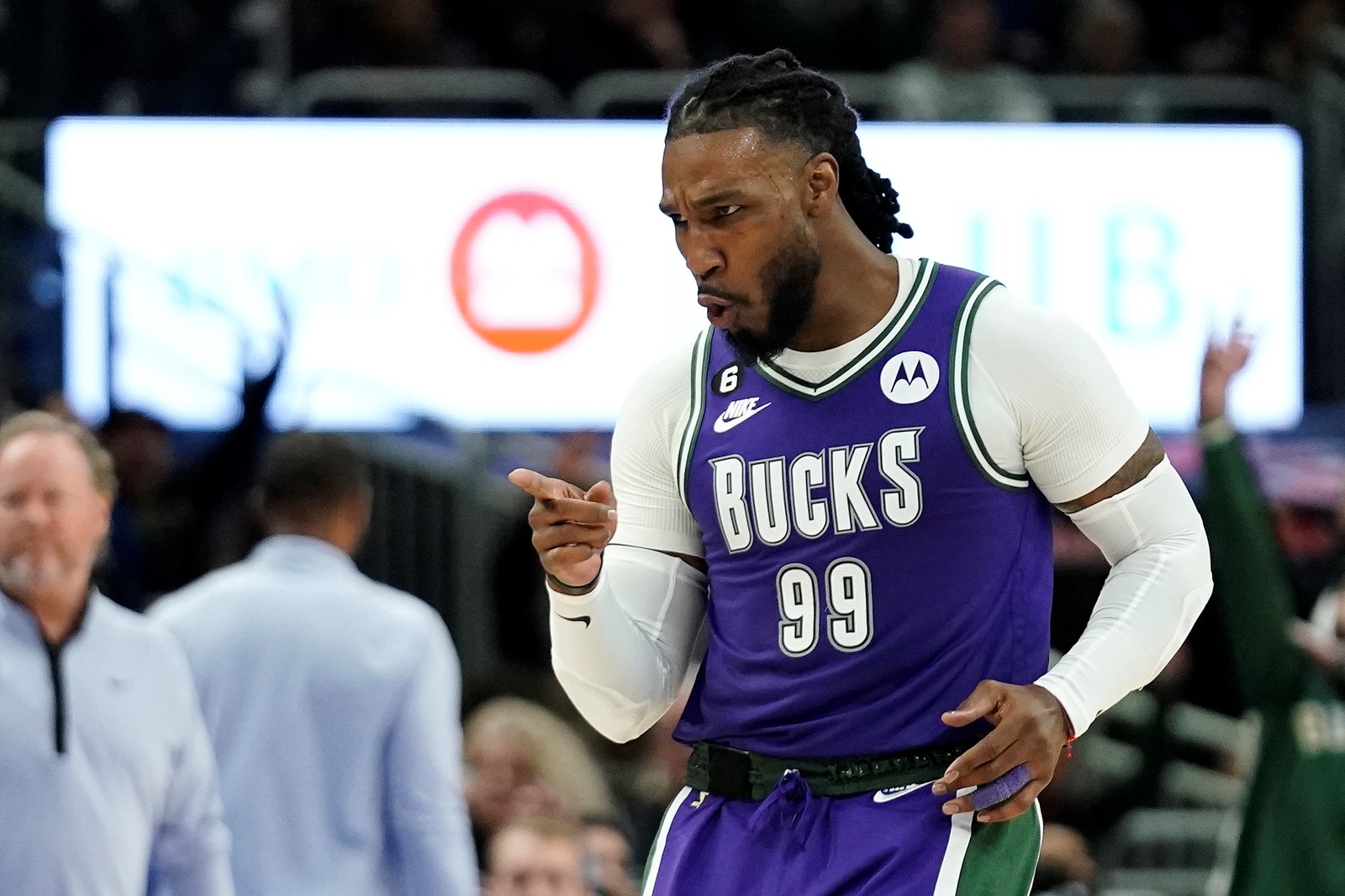 Heat_Bucks_Basketball_63088--ef8a7_1060004190.jpg