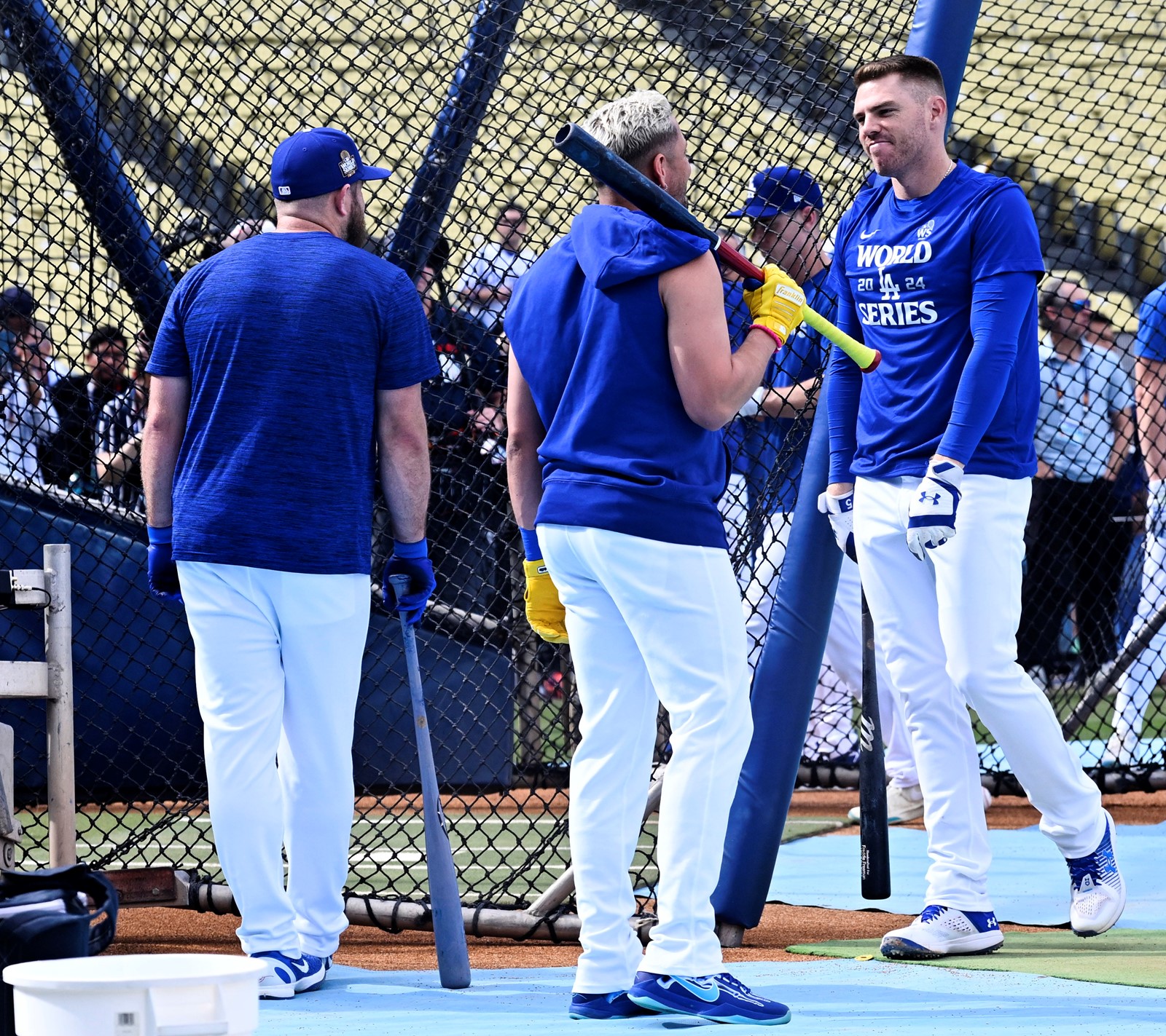 1026_NWS_LDN-DODGERS-1027-KB2_1085721599.jpg