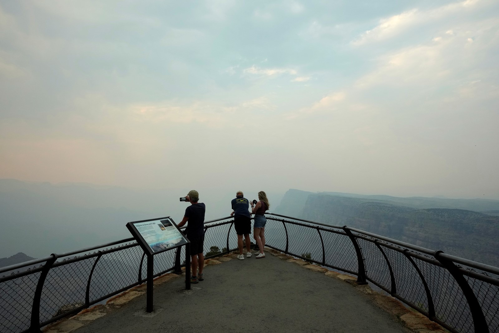 Grand_Canyon_Fire_82628--05c14_1095360686.jpg