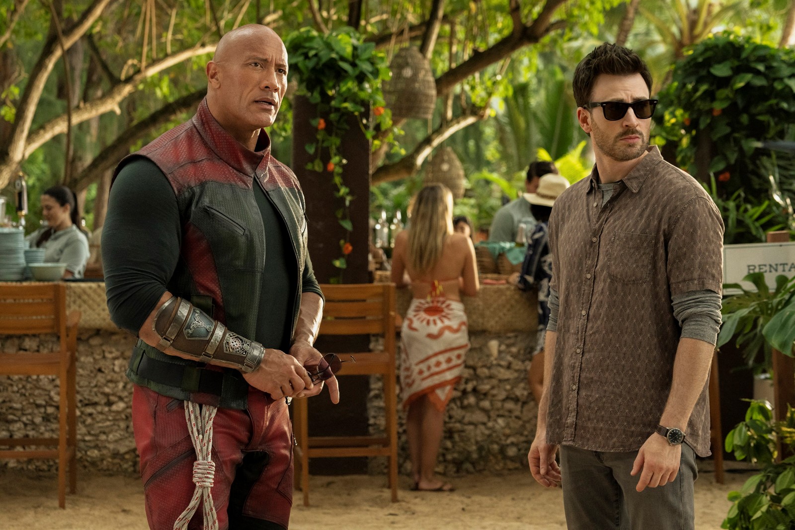 Film_Review_-_Red_One_55789--2cce2_1086642548.jpg