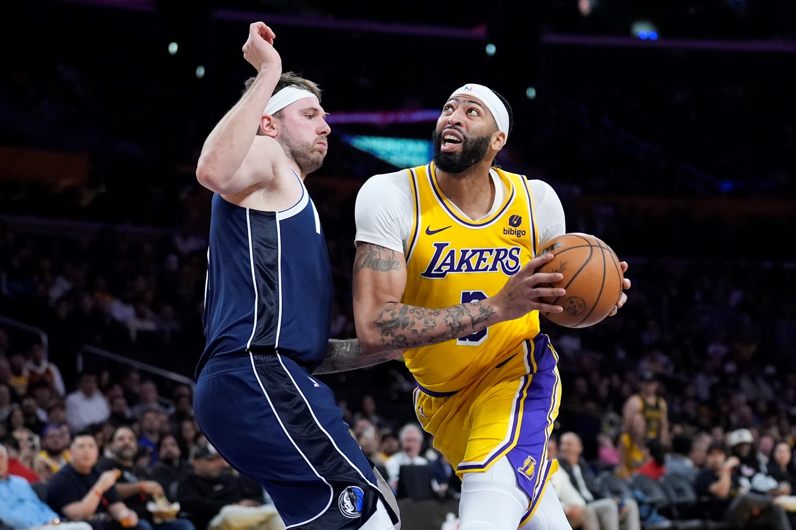 0201_NWS_LDN-Z-DONCIC-LAKERS-01_1089324971.jpg