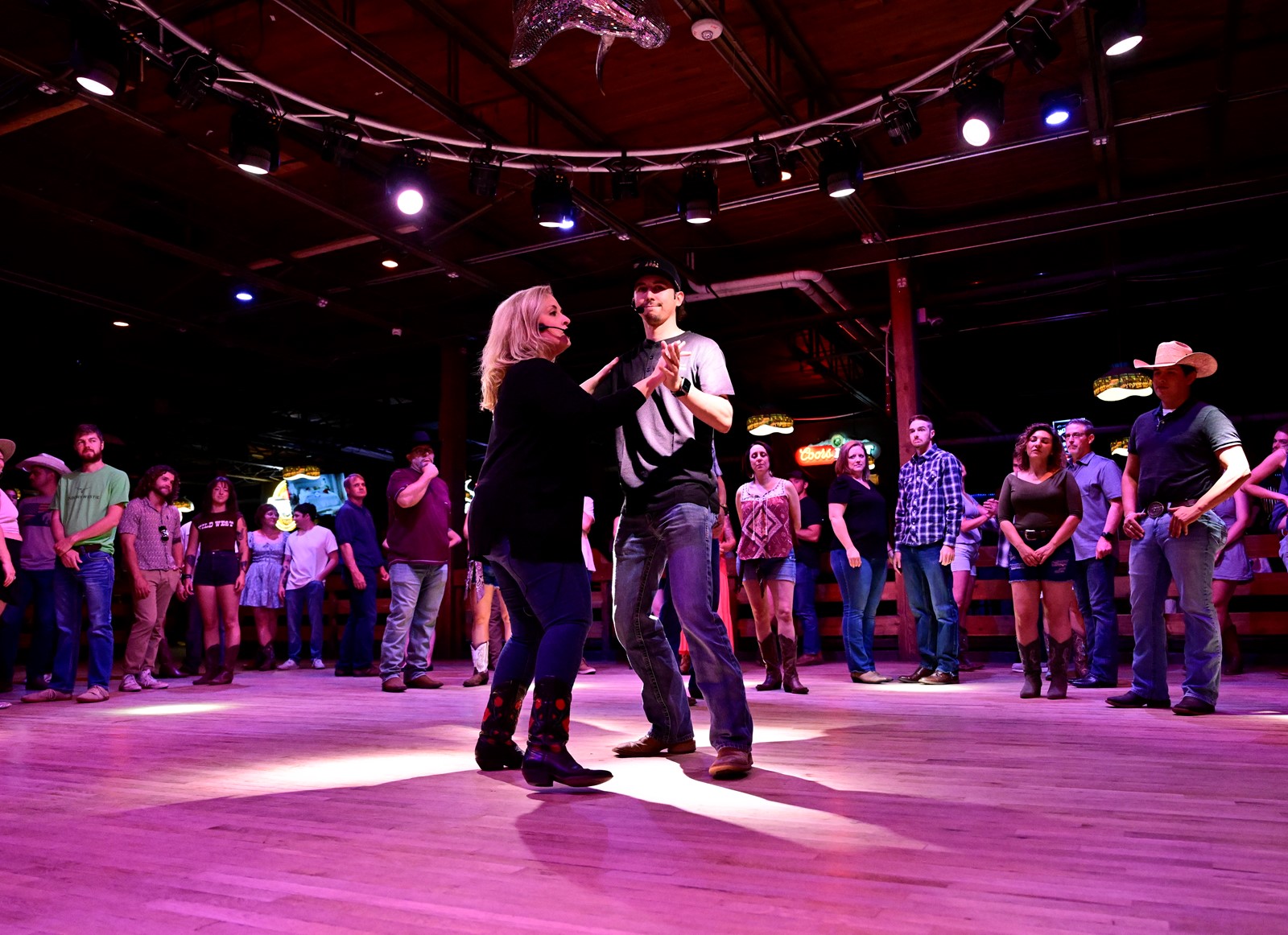 0620_NWS_TDP-L-DANCE-GRIZZLY-ROSE_JAC5670_1094479810.jpg