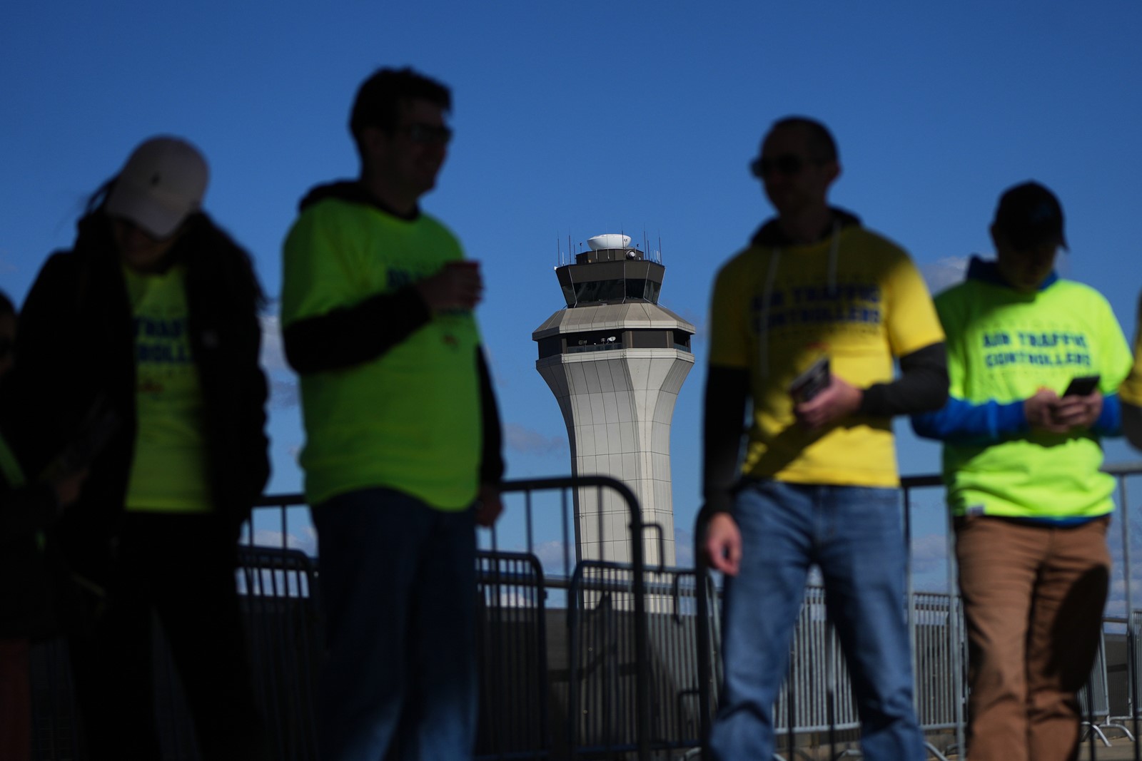 US_Government_Shutdown_Air_Traffic_Controllers_32307--773c0_1099248465.jpg