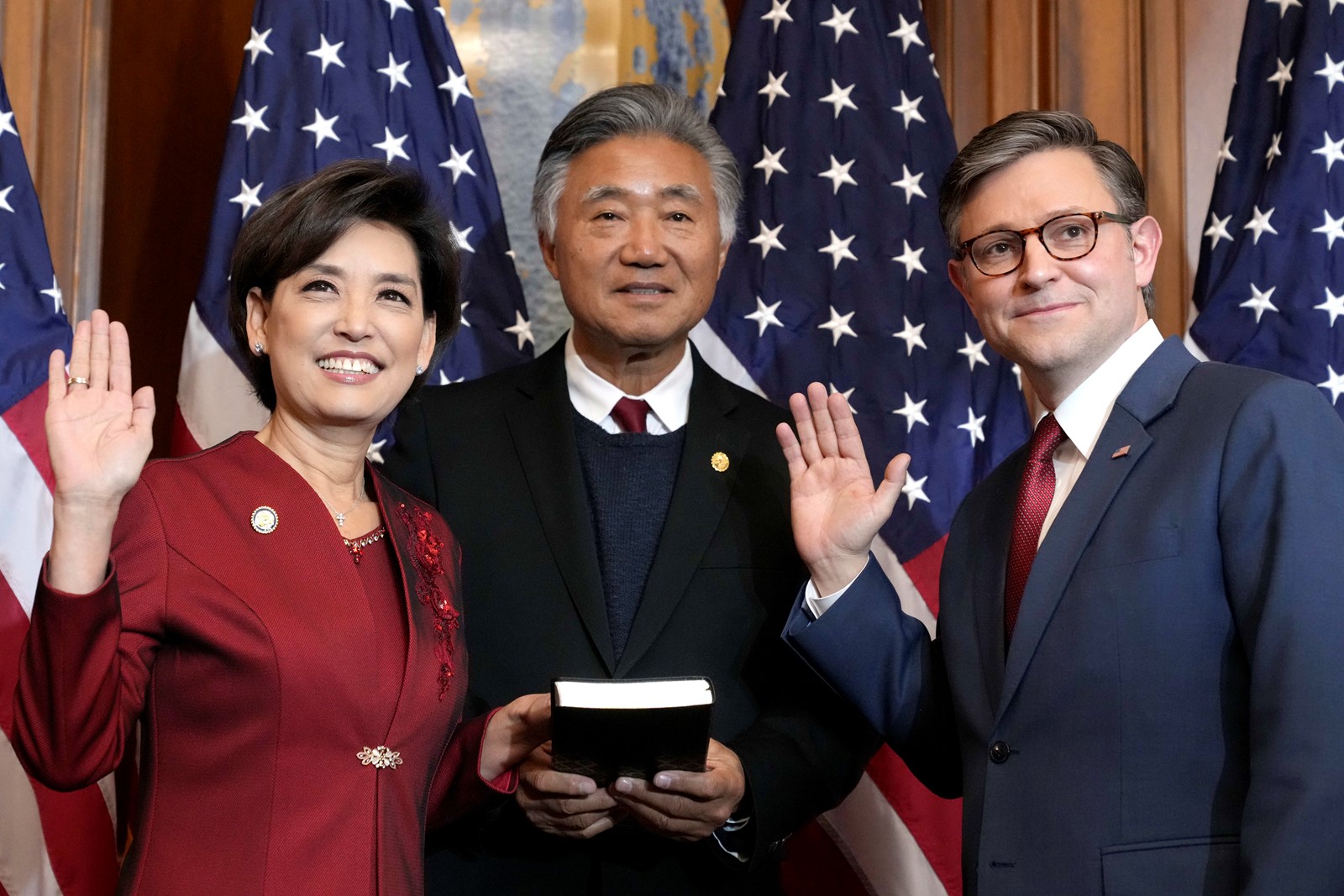 SBS-L-CONGRESS-0504-02_1094623953.jpg